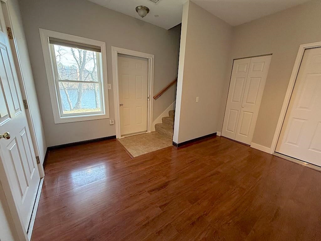 17 River Front Dr #3, Manchester, NH 03102