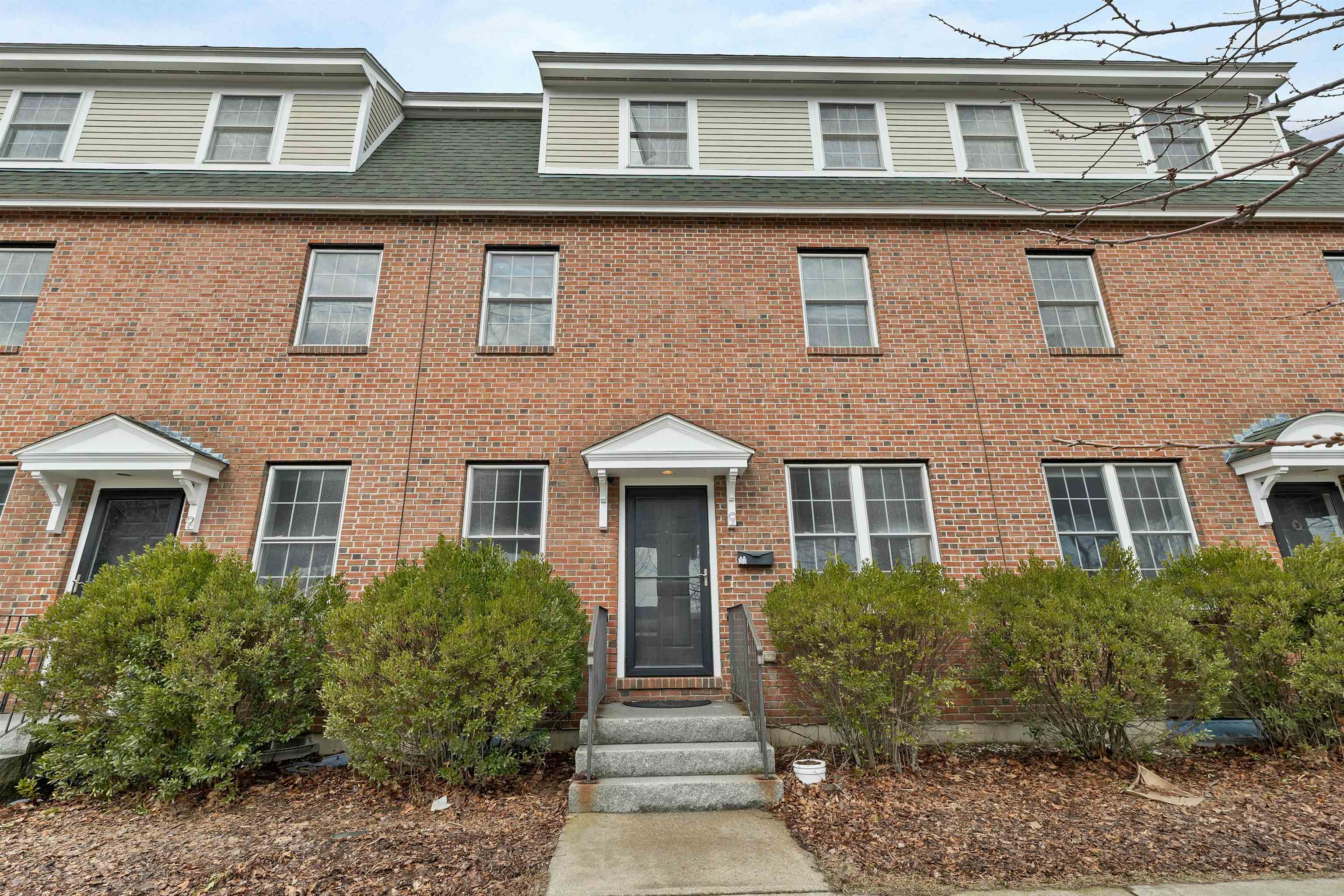 9 Falkland Pl #A3, Portsmouth, NH 03801