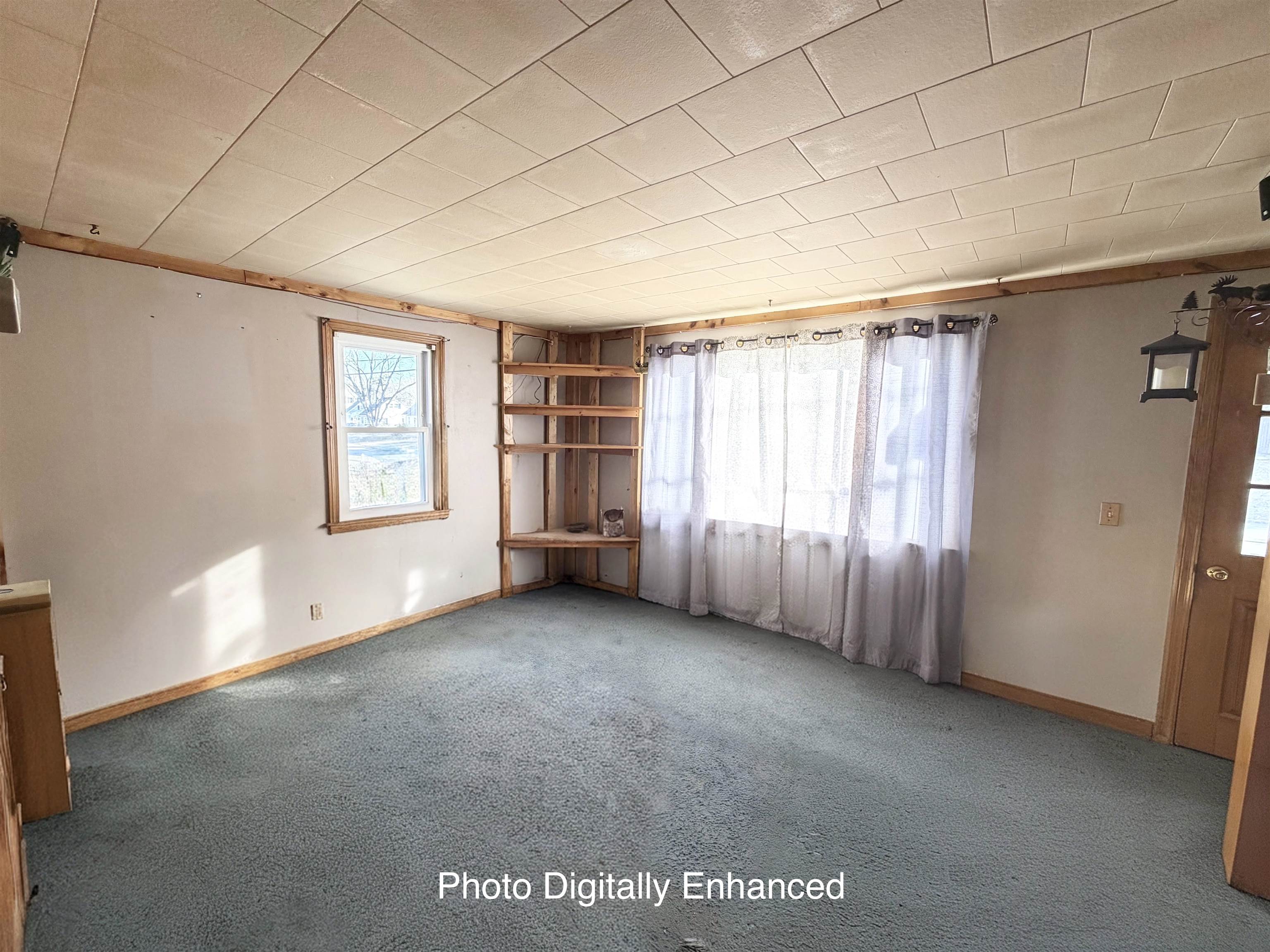 87 Saint Marie St, Manchester, NH 03102