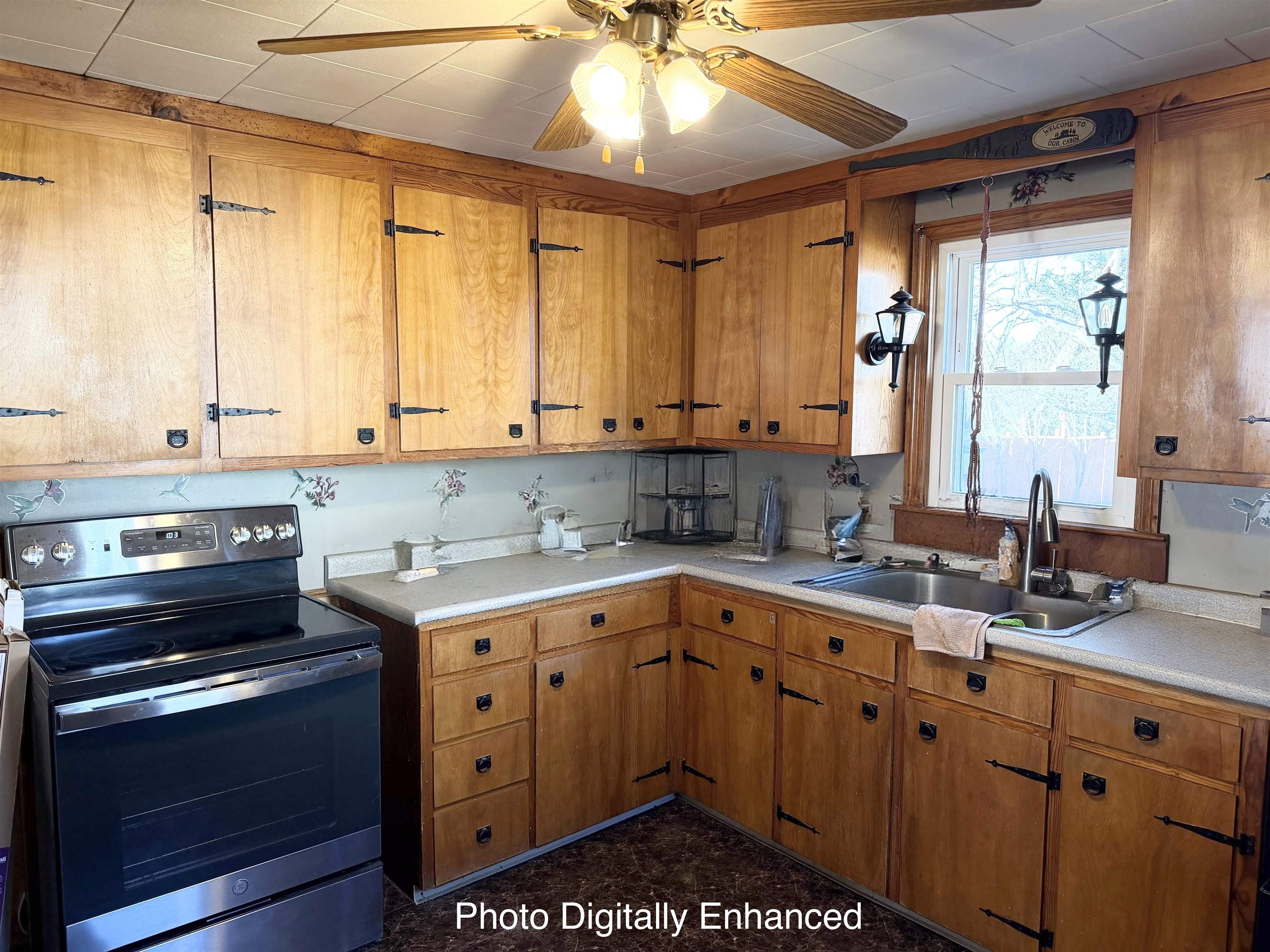 87 Saint Marie St, Manchester, NH 03102