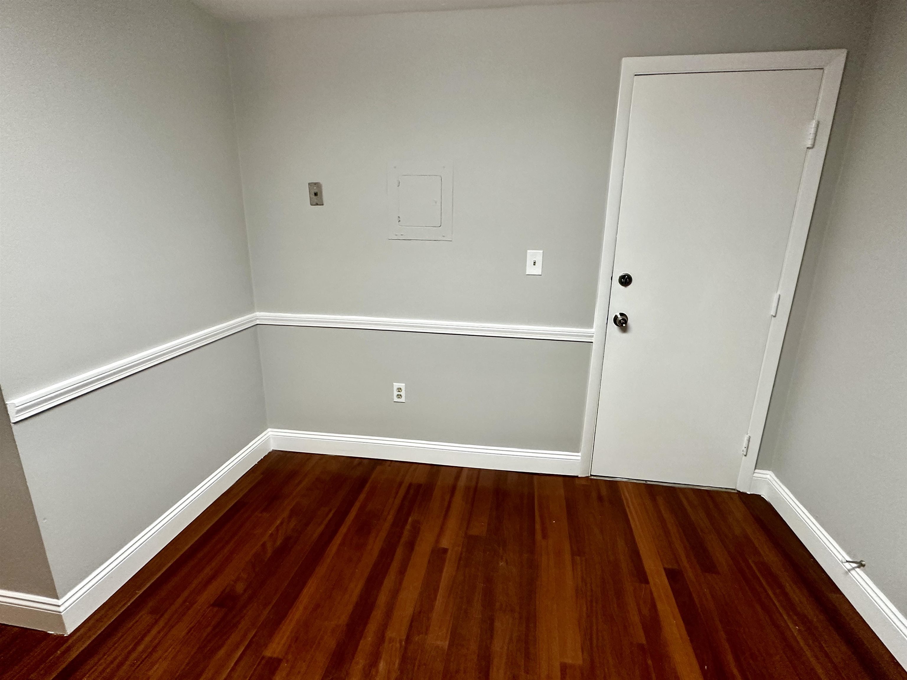 33 Andrew St, Manchester, NH 03104