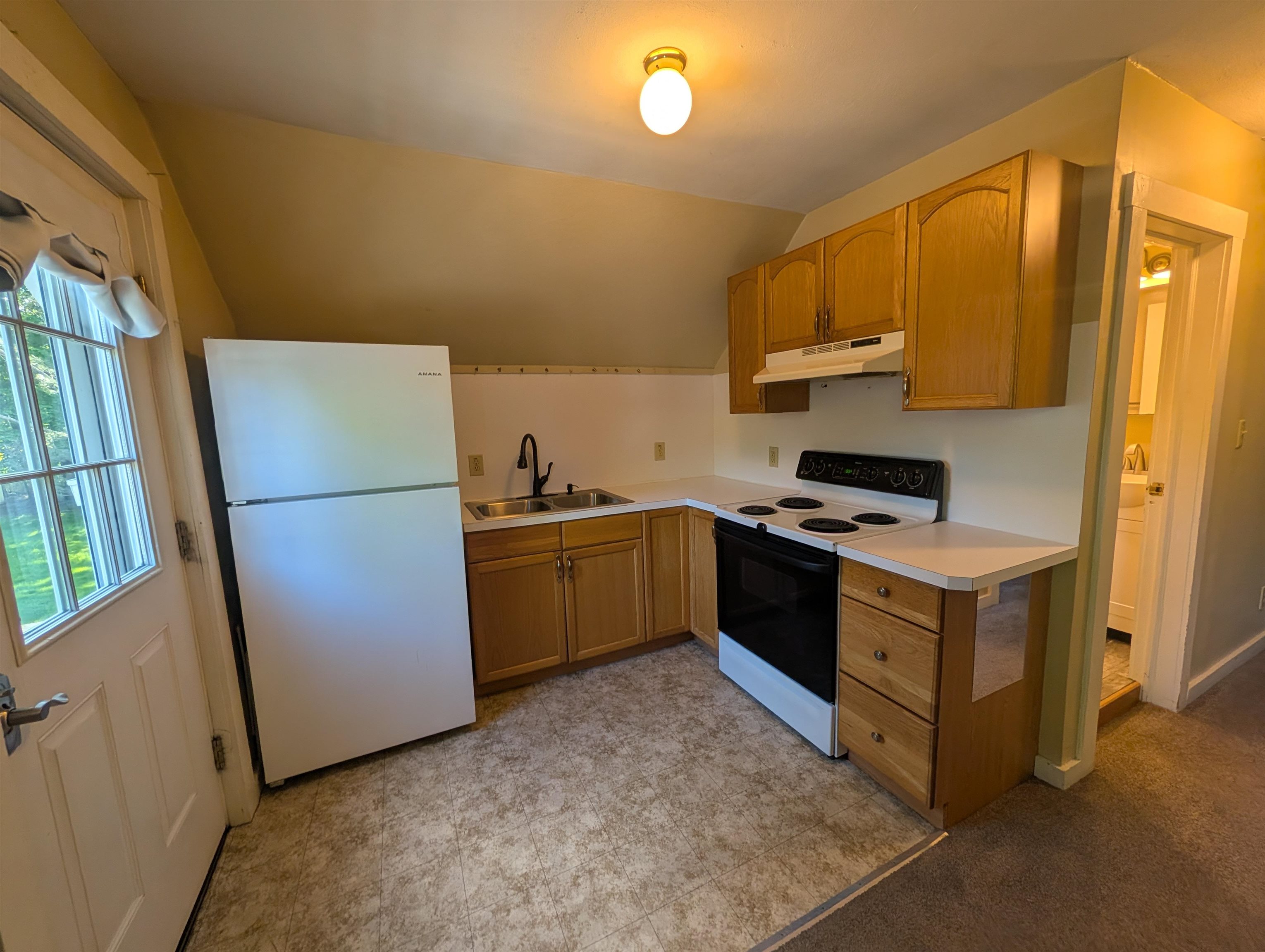 73 Highland Street, Plymouth, NH photo 3