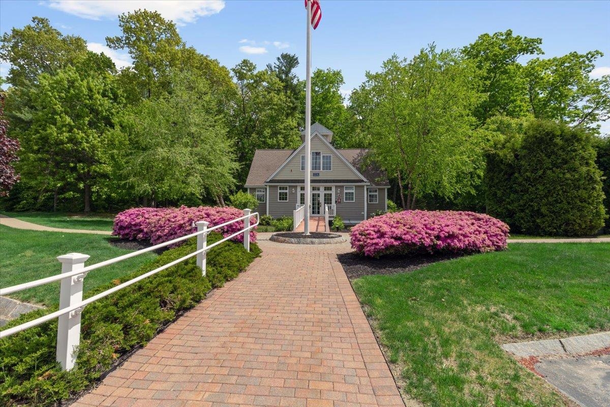 1 Sterling Hill Ln, Exeter, NH 03833