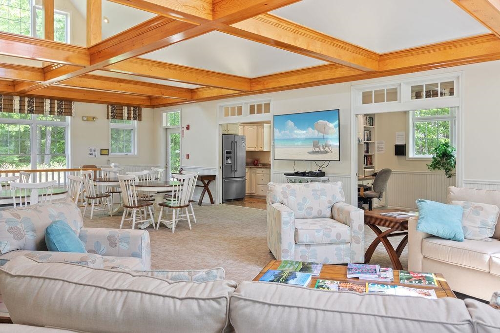 1 Sterling Hill Ln, Exeter, NH 03833