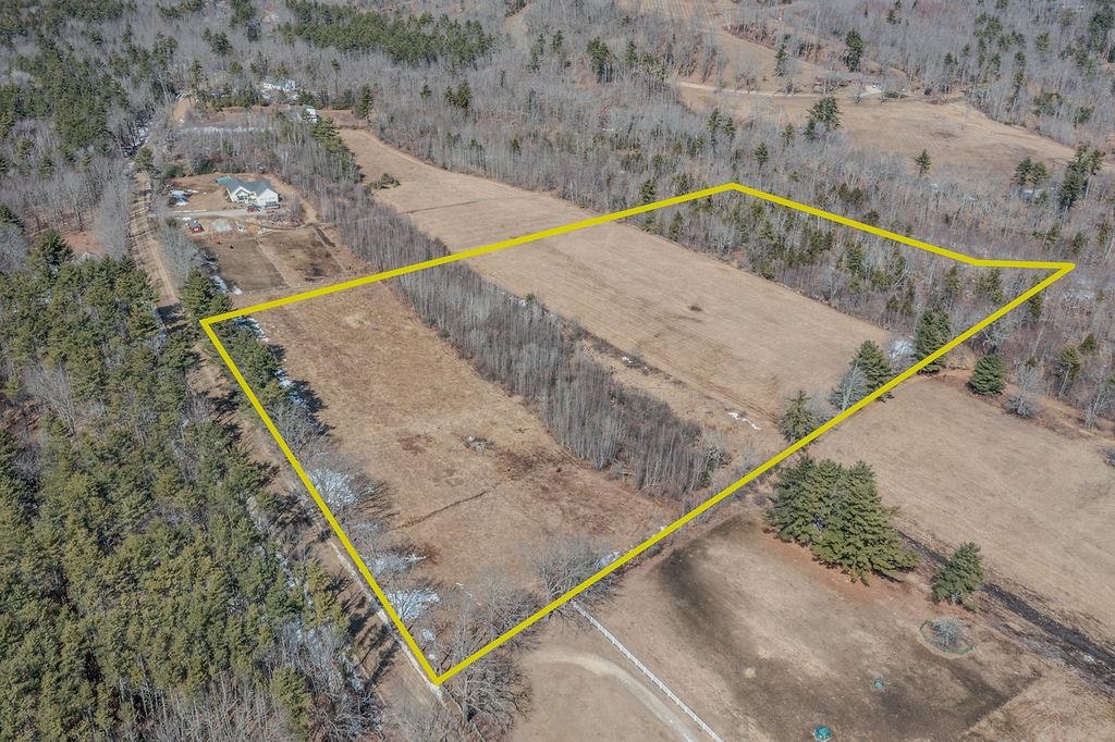 137 North Rd, Barnstead, NH 03225
