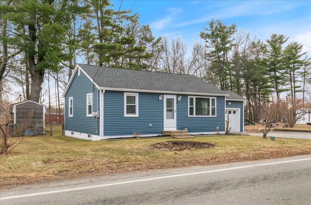 18 Old Rd, Plaistow, NH 03865