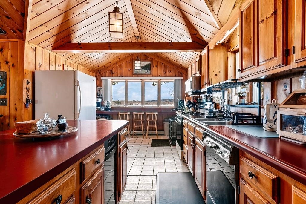 210 South Shore Rd, New Durham, NH 03855