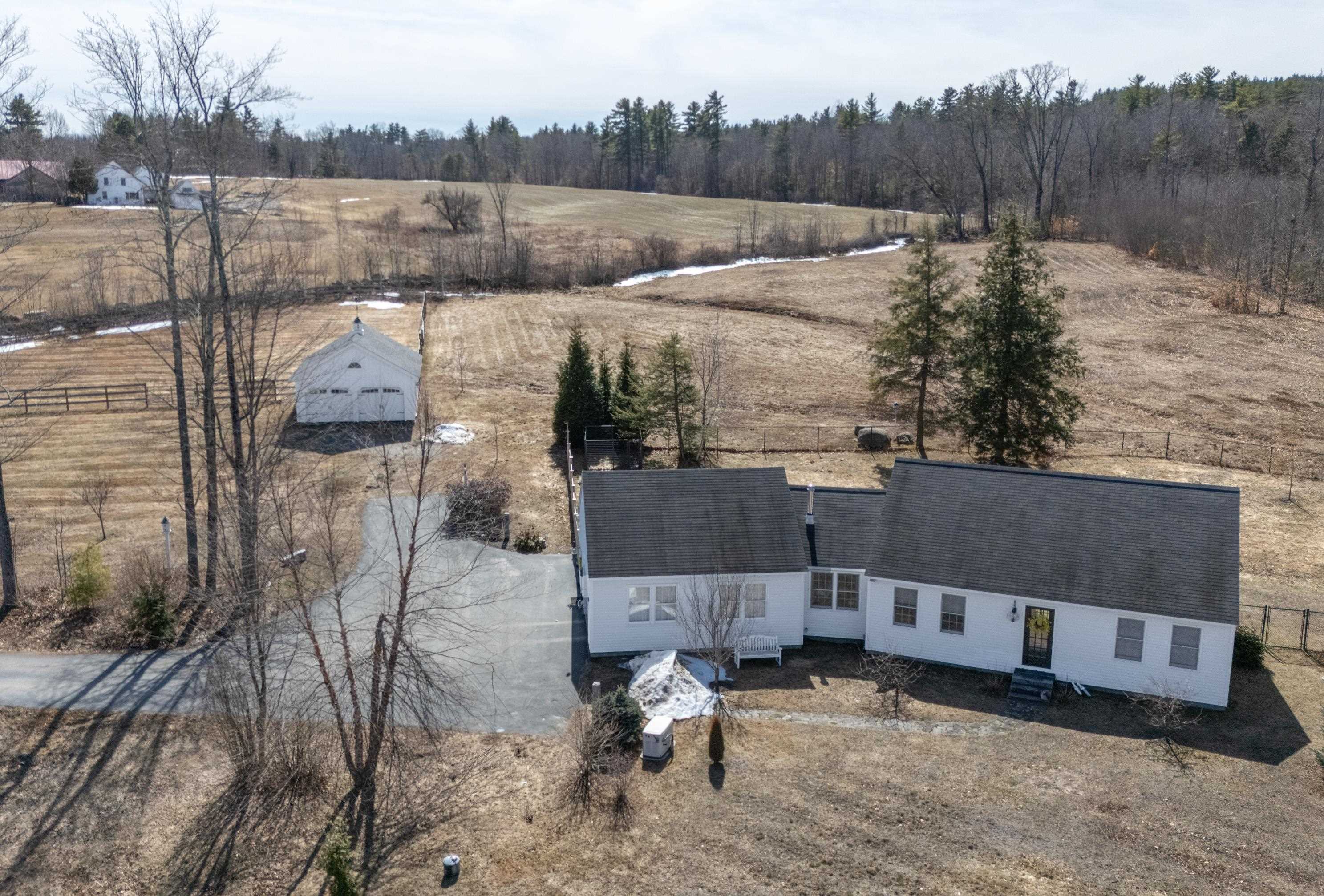 24 Moran Rd, Hopkinton, NH 03229