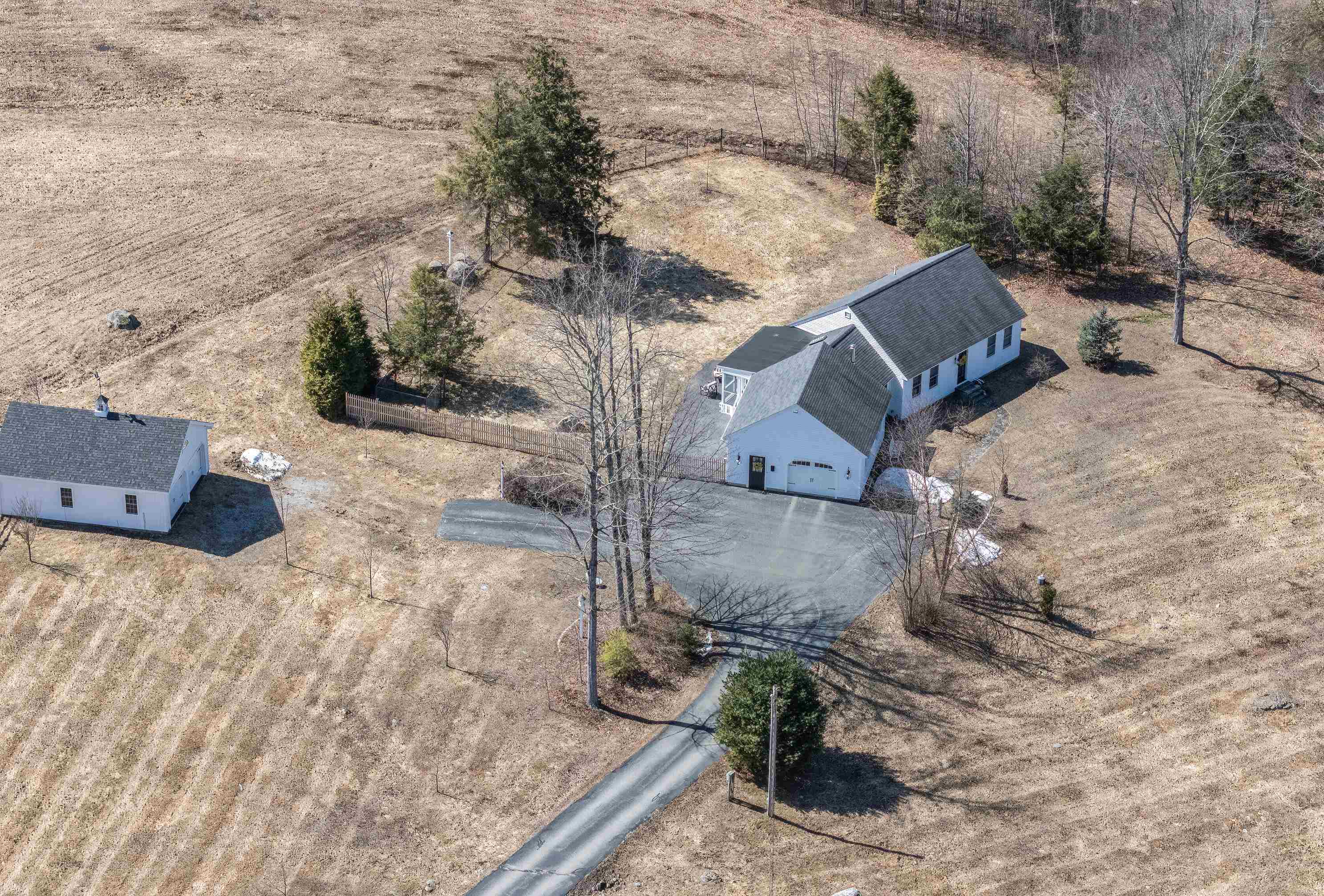 24 Moran Rd, Hopkinton, NH 03229