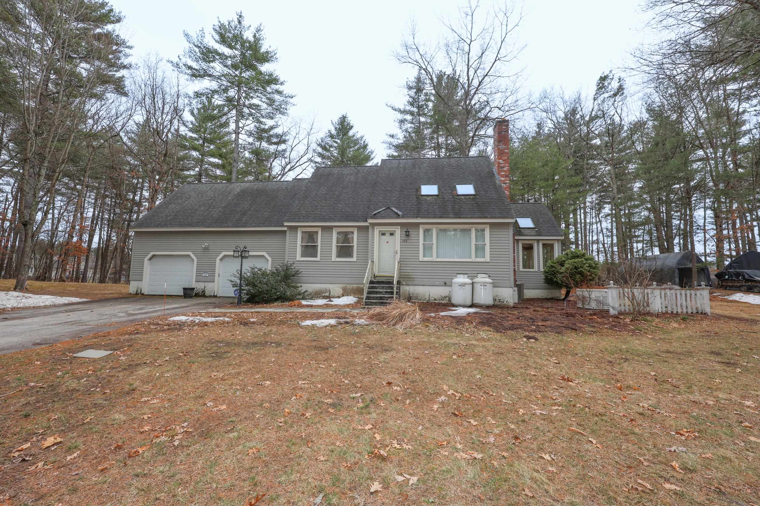 MLS 5081220: 125 Pinecrest Road, Litchfield NH