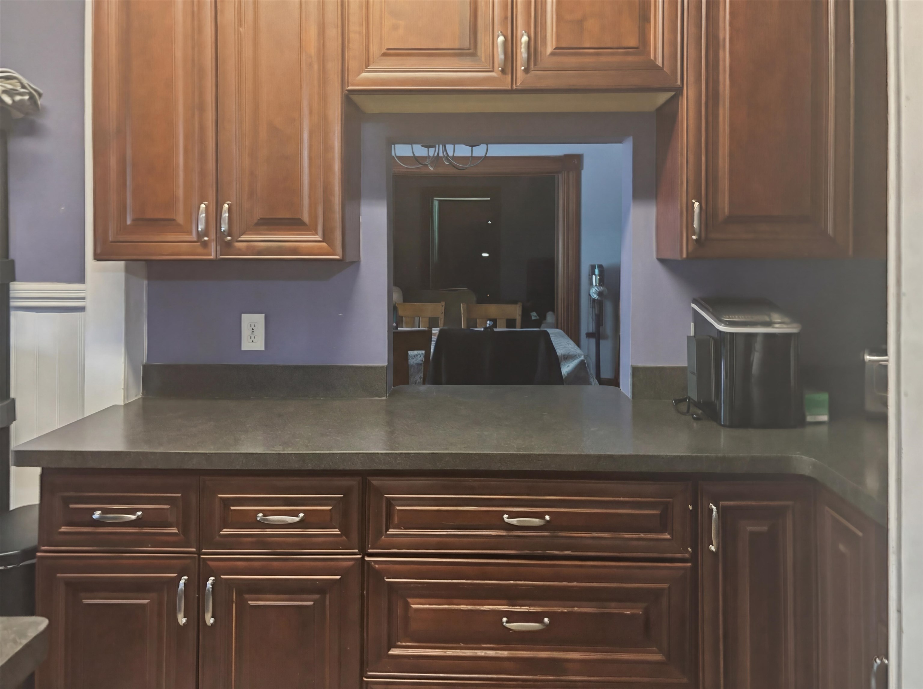 646 Maple St, Manchester, NH 03104