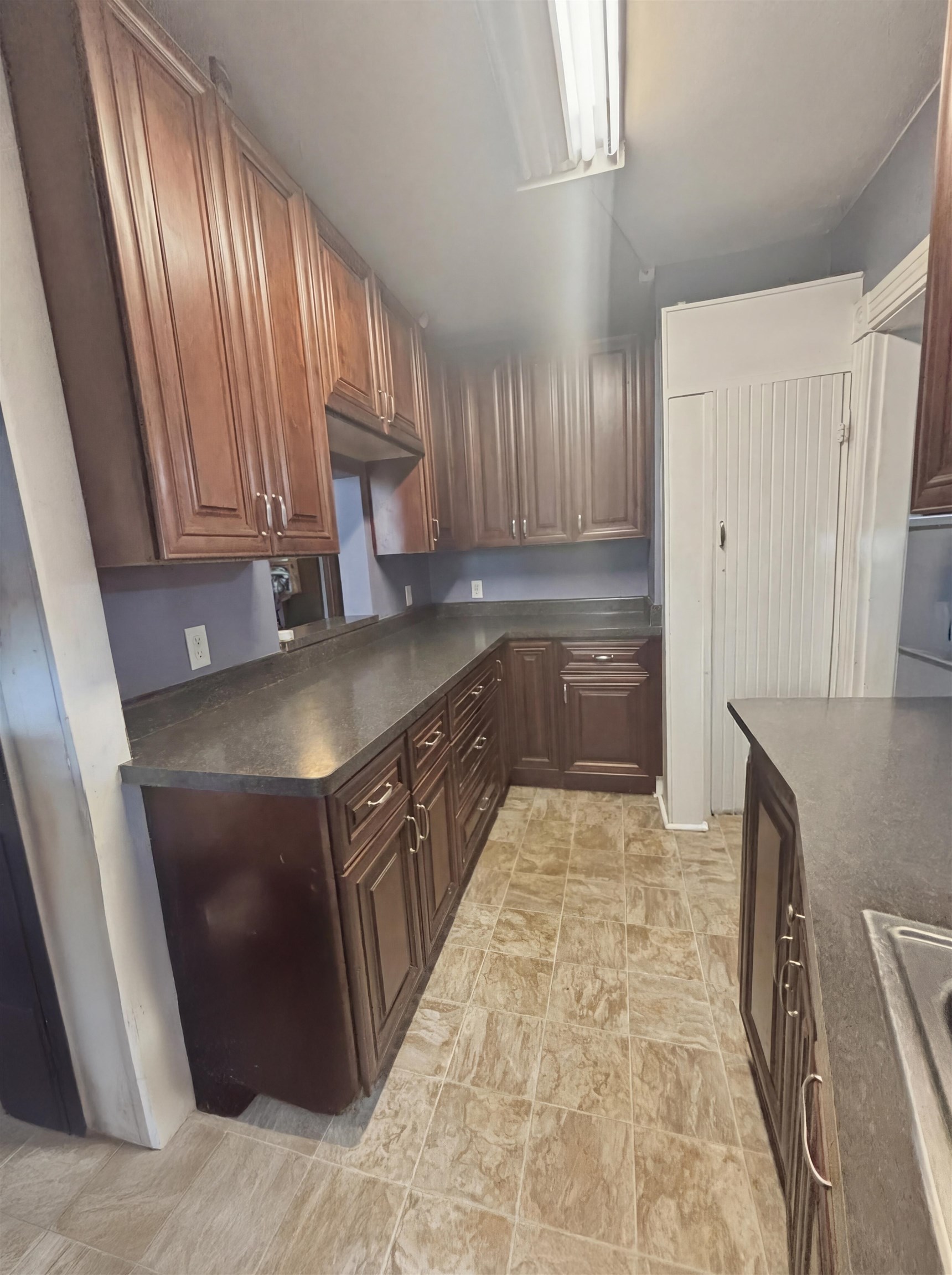 646 Maple St, Manchester, NH 03104