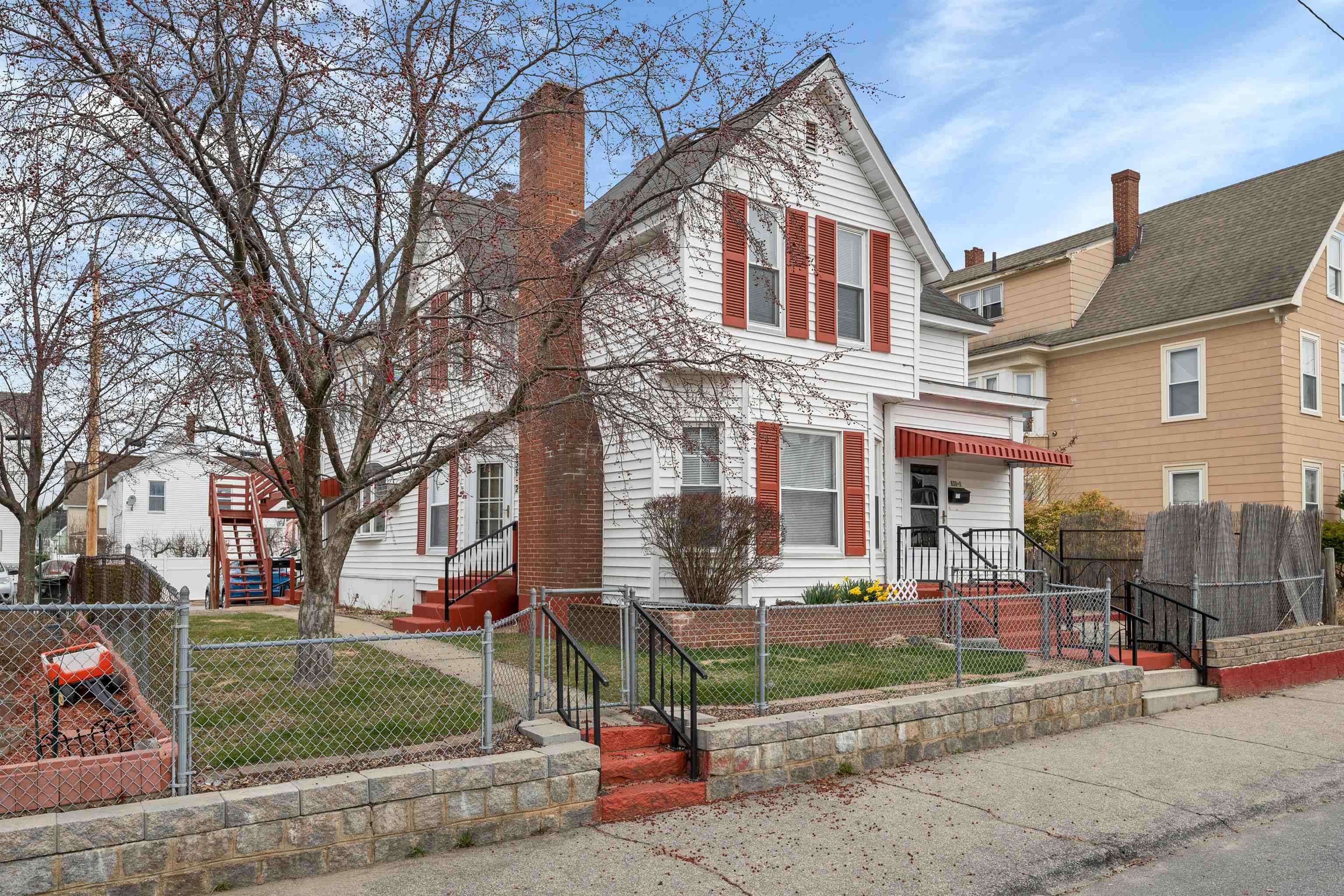 636 Summer St, Manchester, NH 03103