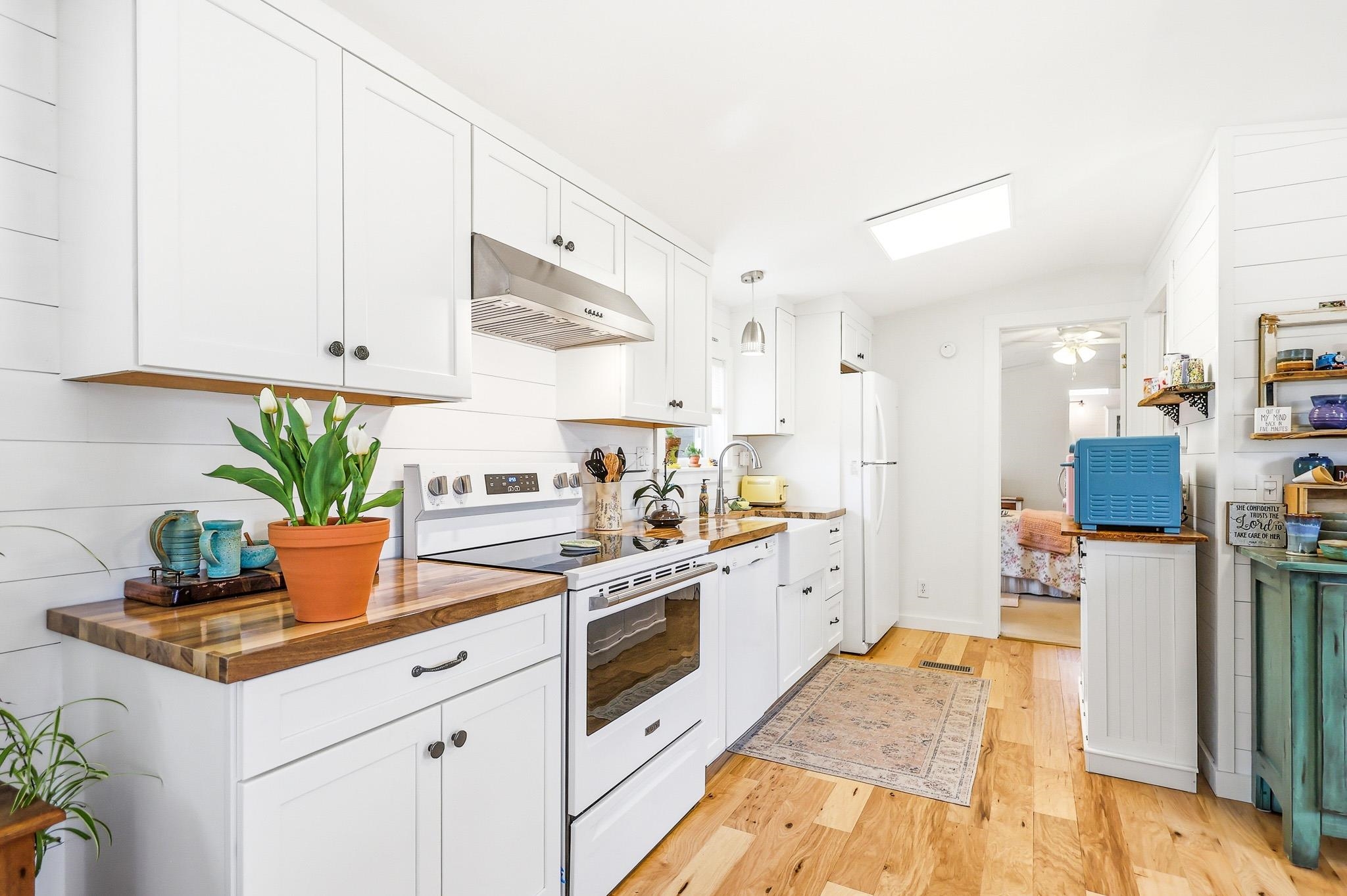 15 Winter St, Salem, NH 03079