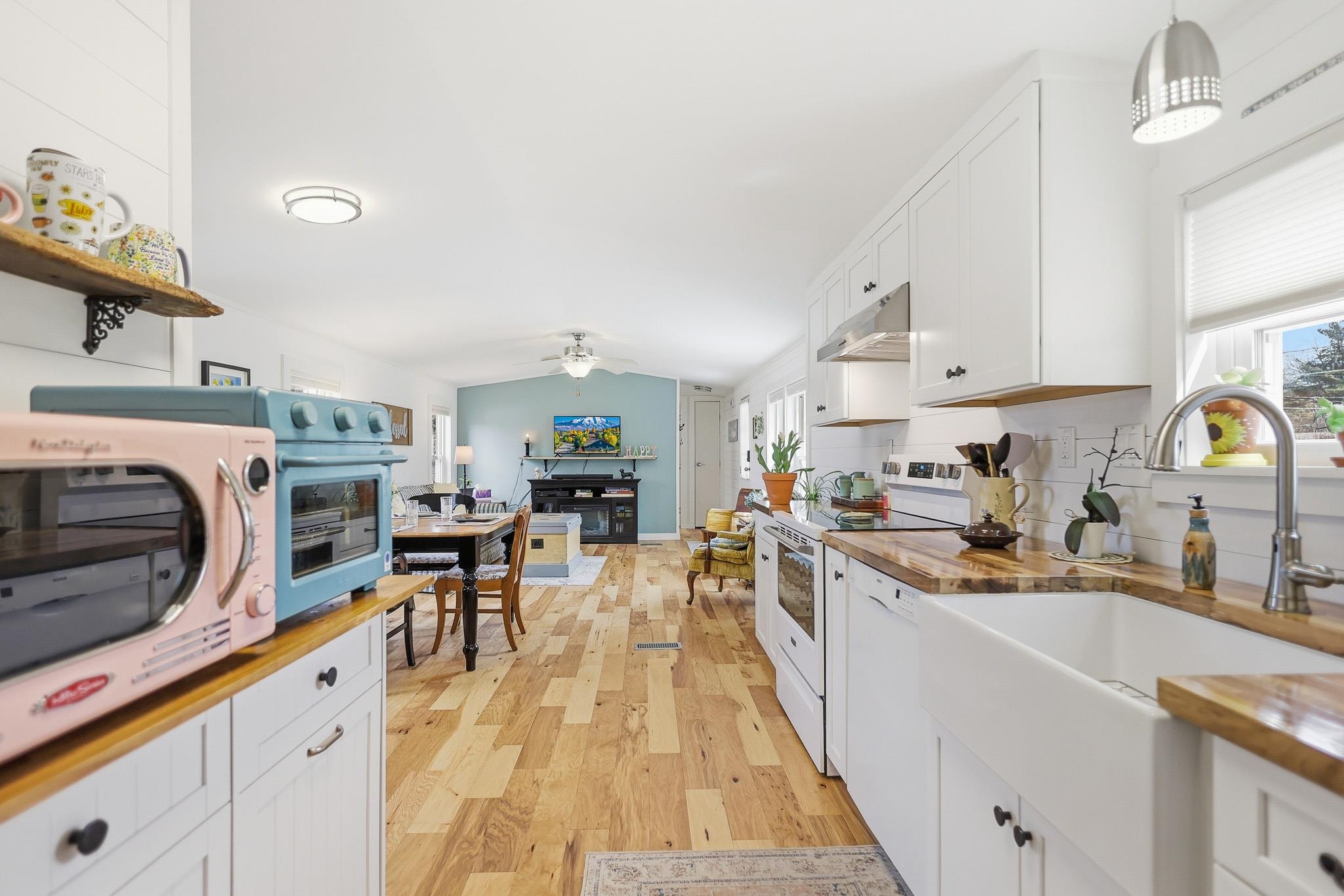 15 Winter St, Salem, NH 03079