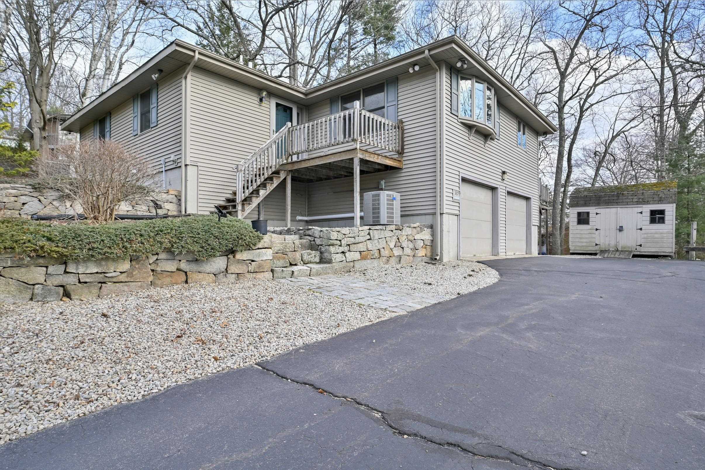 387 Harrison St, Manchester, NH 03104