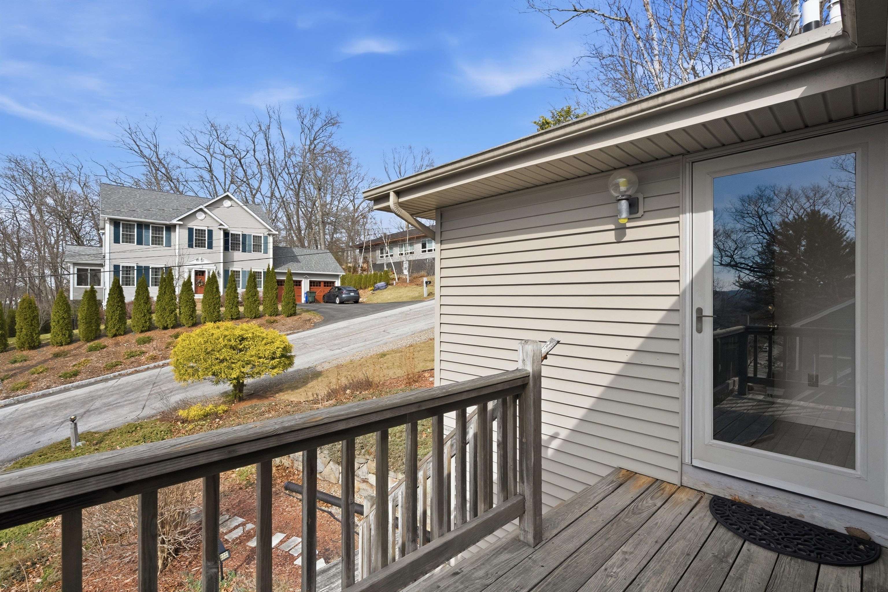 387 Harrison St, Manchester, NH 03104