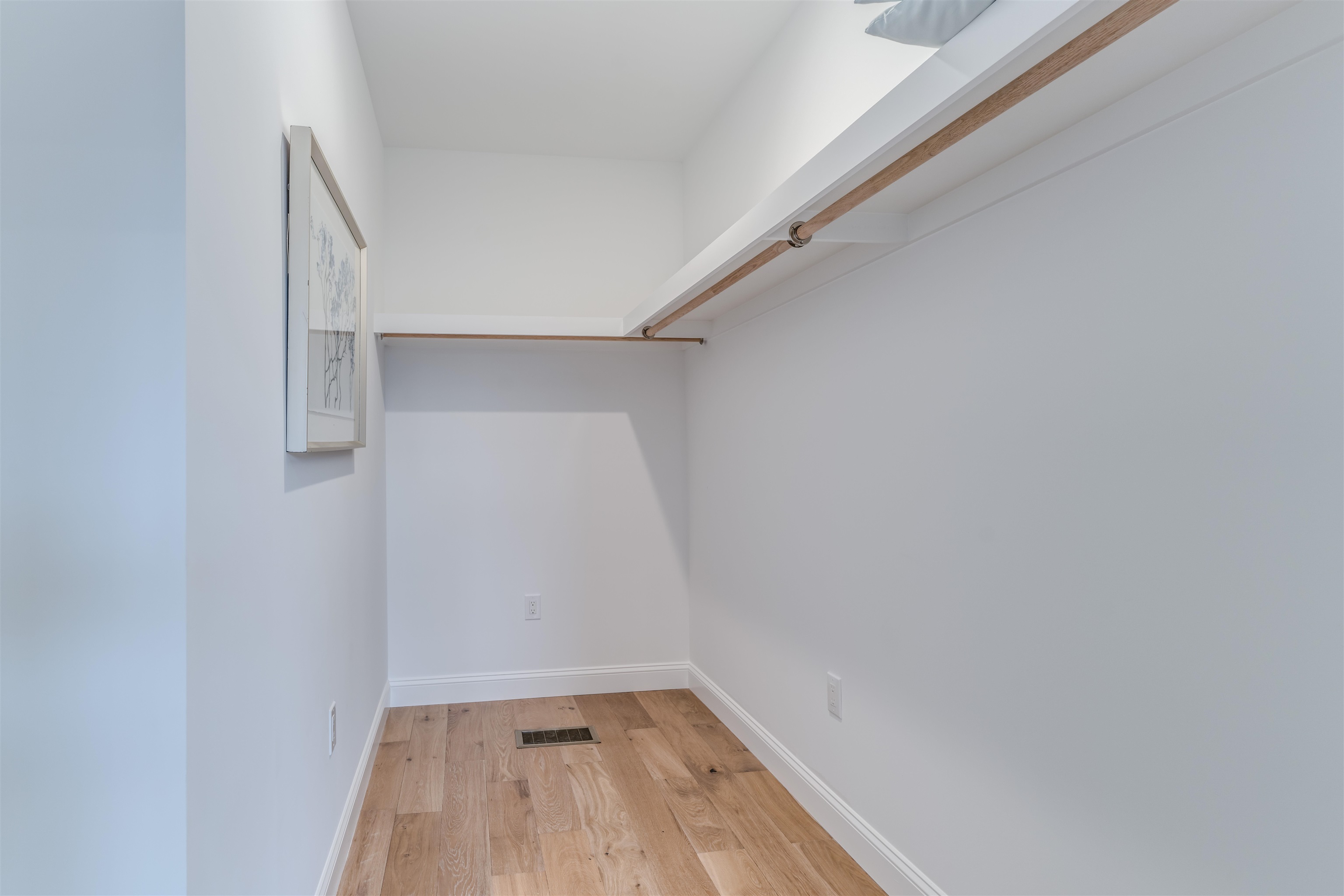 6 Benjamin Ln, Thornton, NH 03285