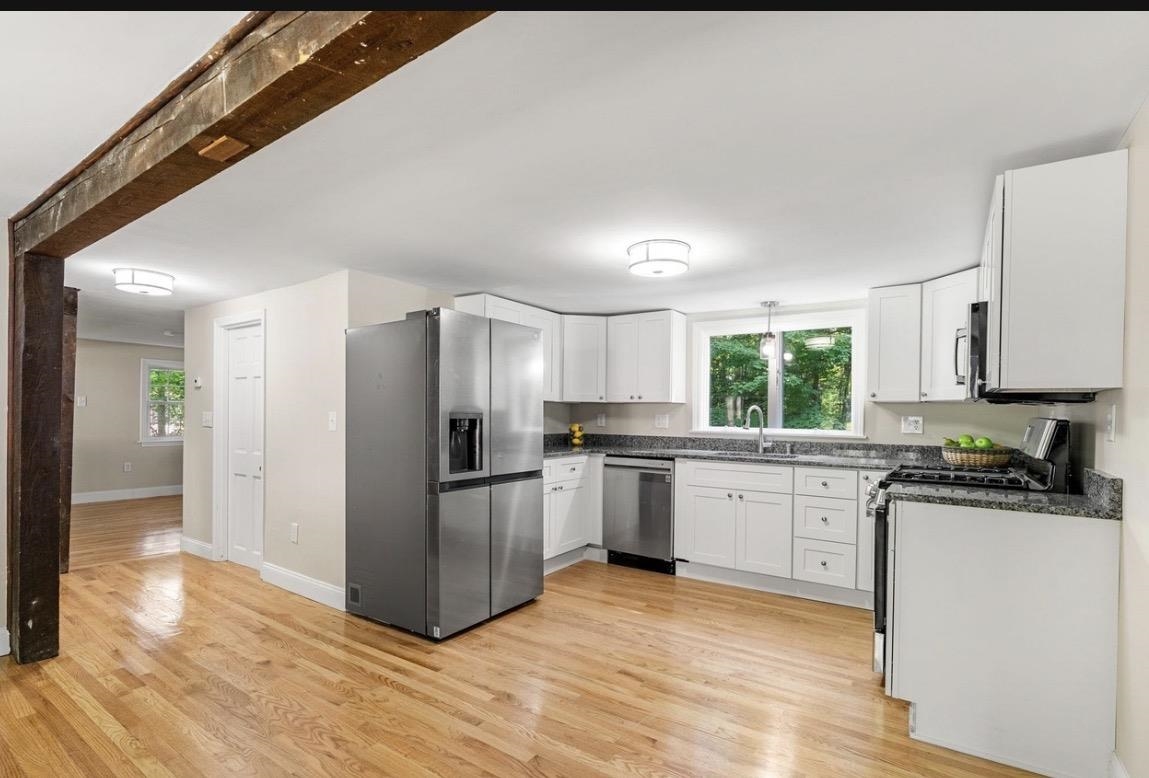 166 Turkey Hill Rd, Merrimack, NH 03054