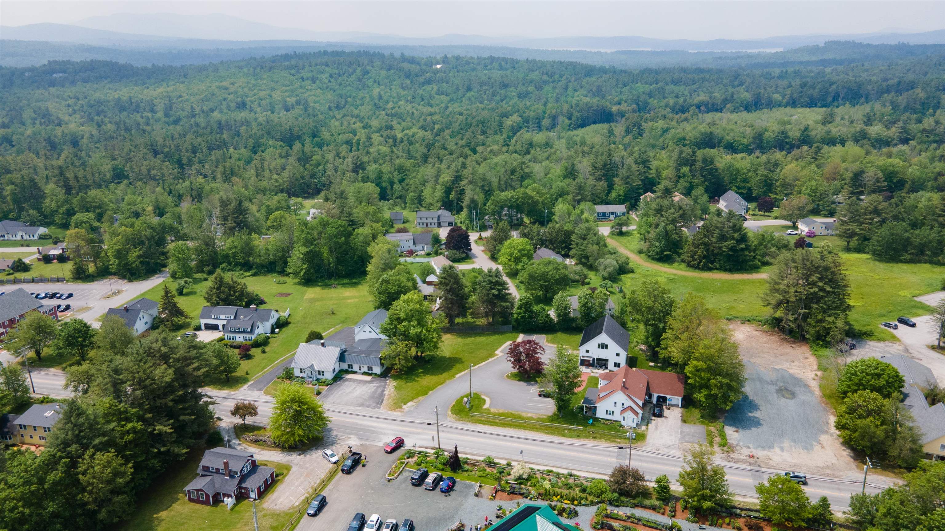 10 Main St, New London, NH 03257