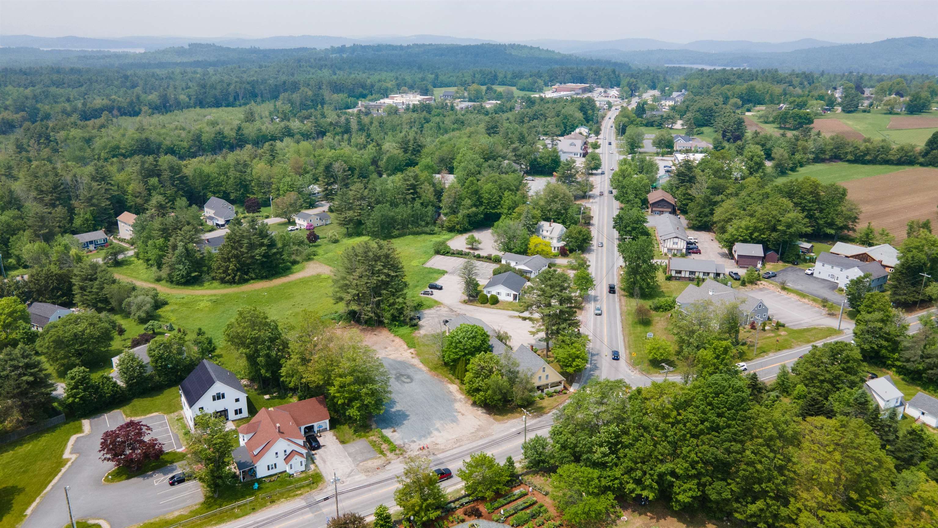 10 Main St, New London, NH 03257