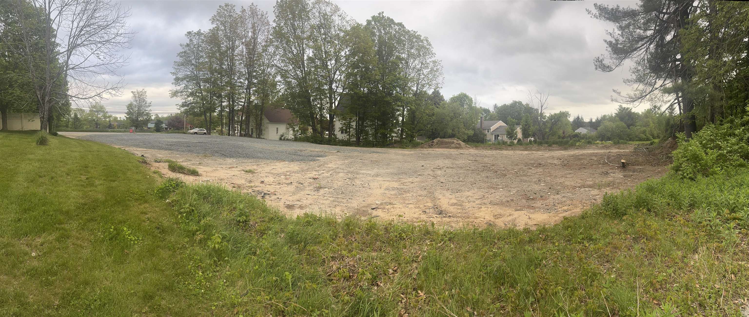 10 Main St, New London, NH 03257