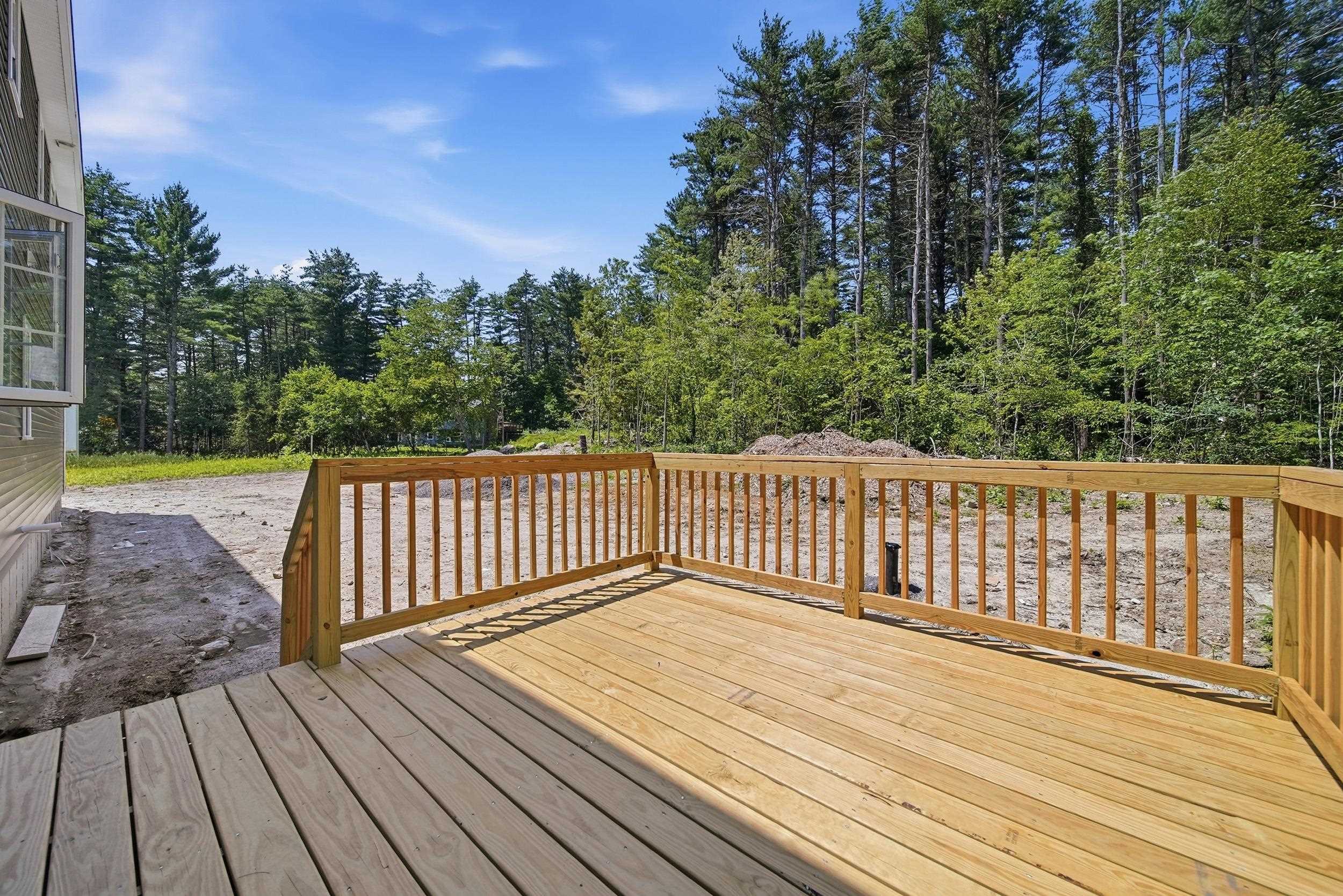 78 Gowing Rd, Hudson, NH 03051