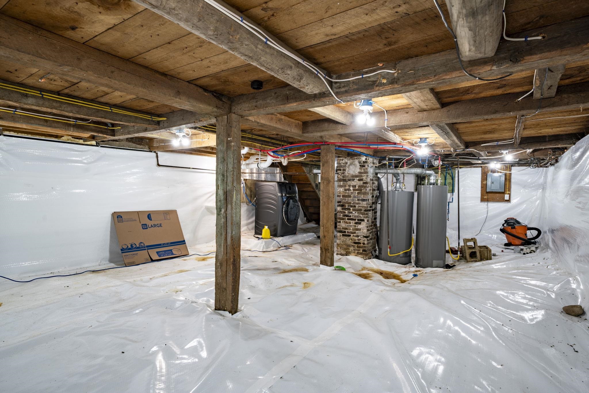 50 W Bow St, Franklin, NH 03235