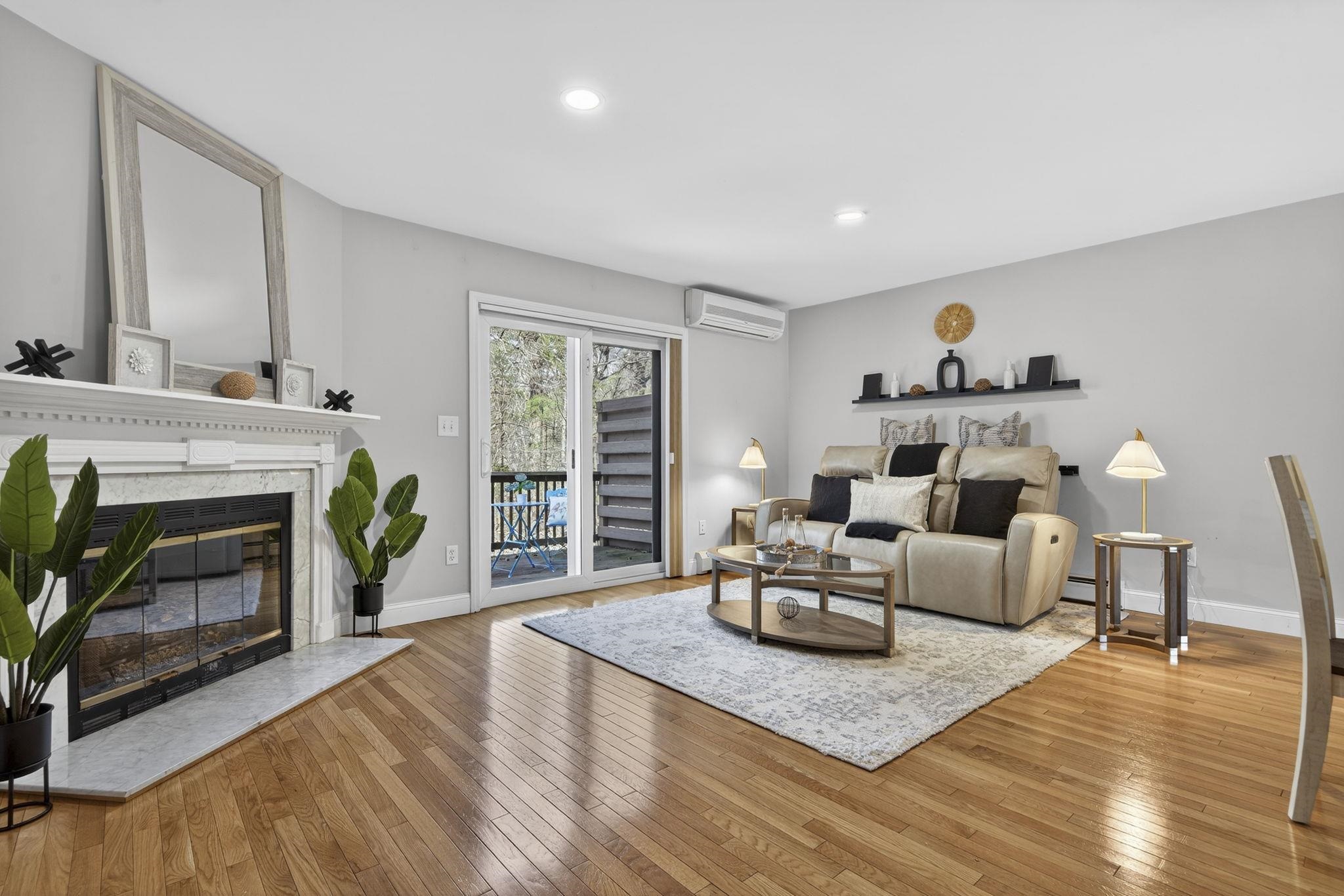 5 Walnut Cir, Merrimack, NH 03054