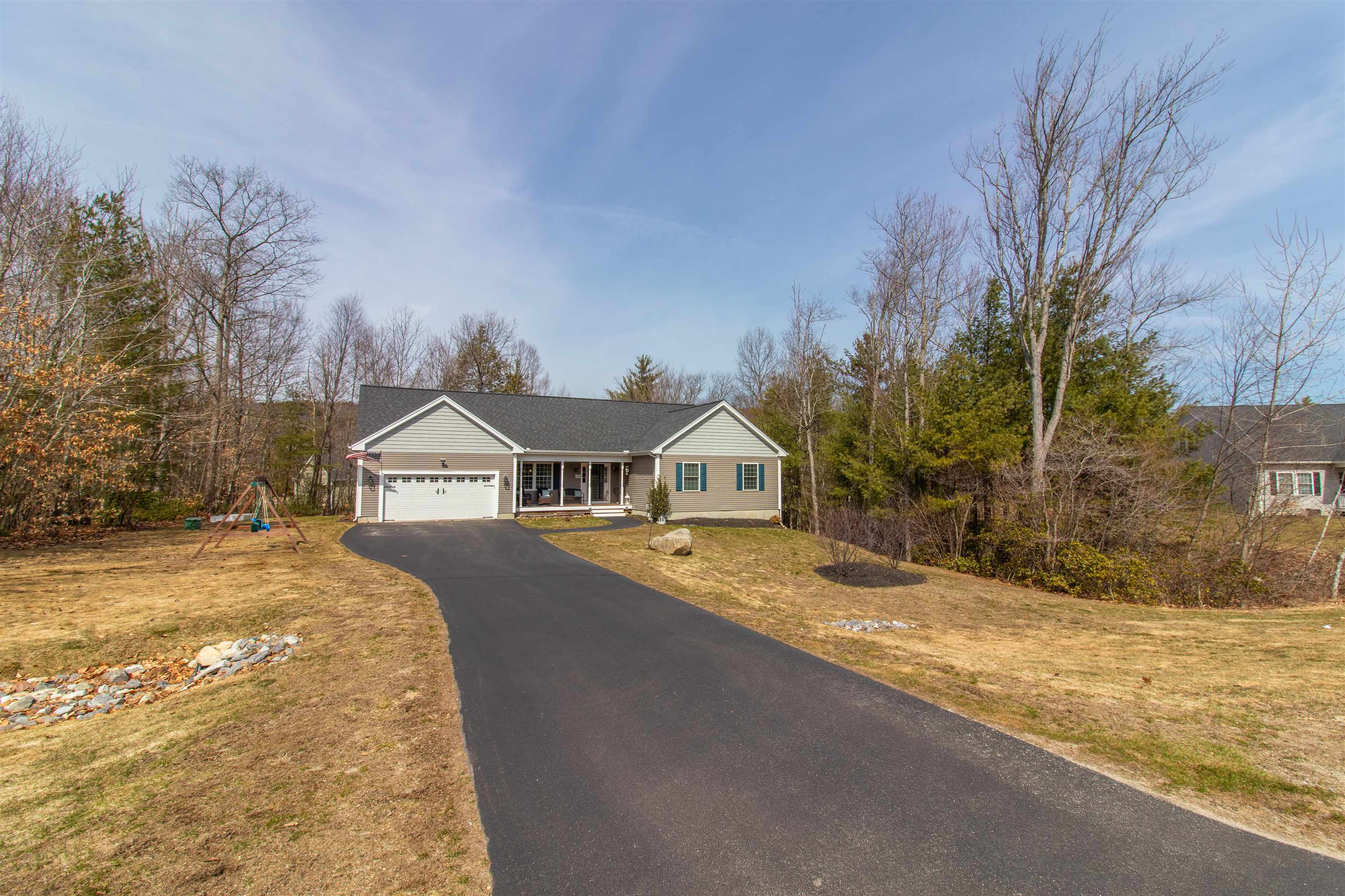 123 Falcon Ridge Rd, Milford, NH 03055