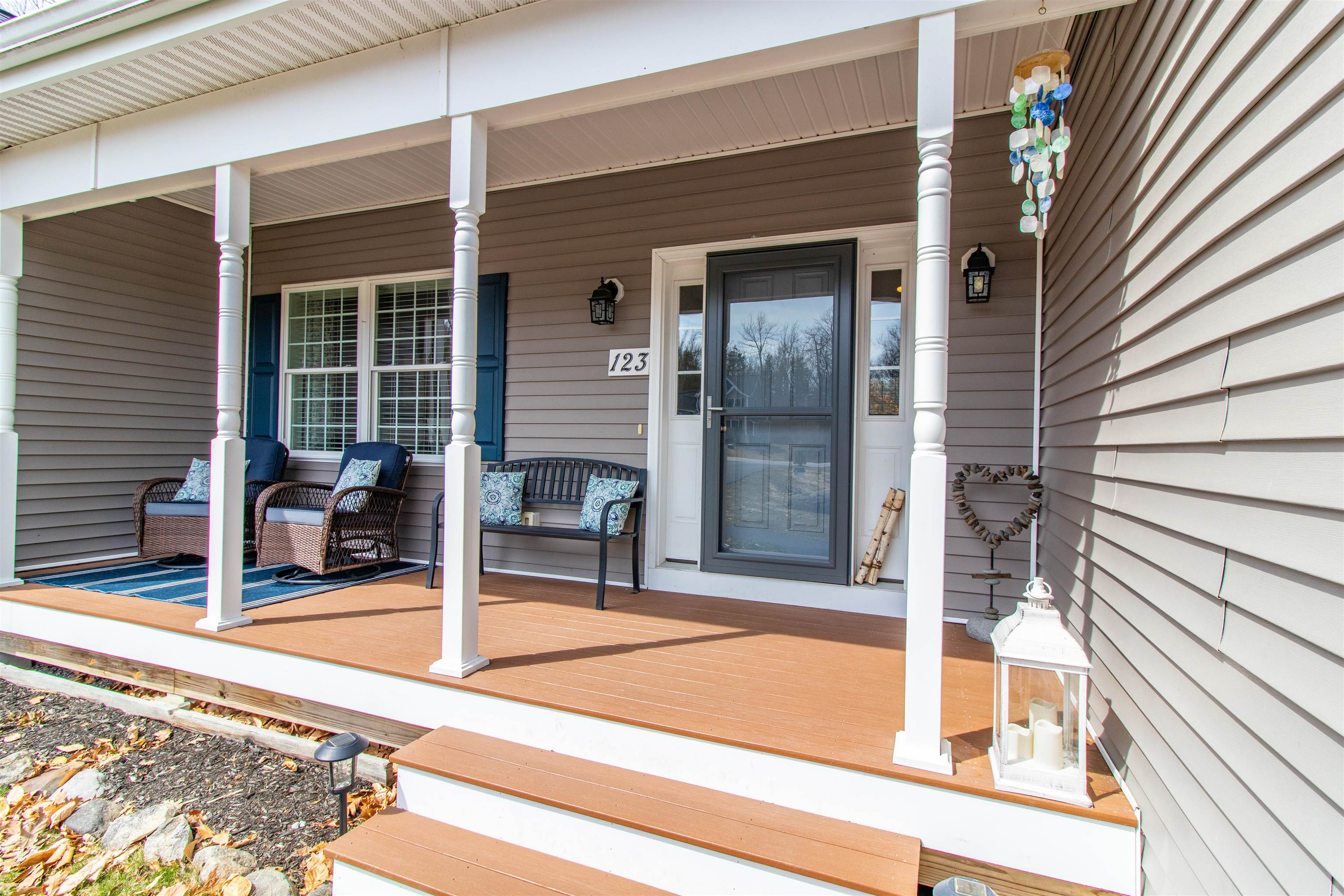 123 Falcon Ridge Rd, Milford, NH 03055