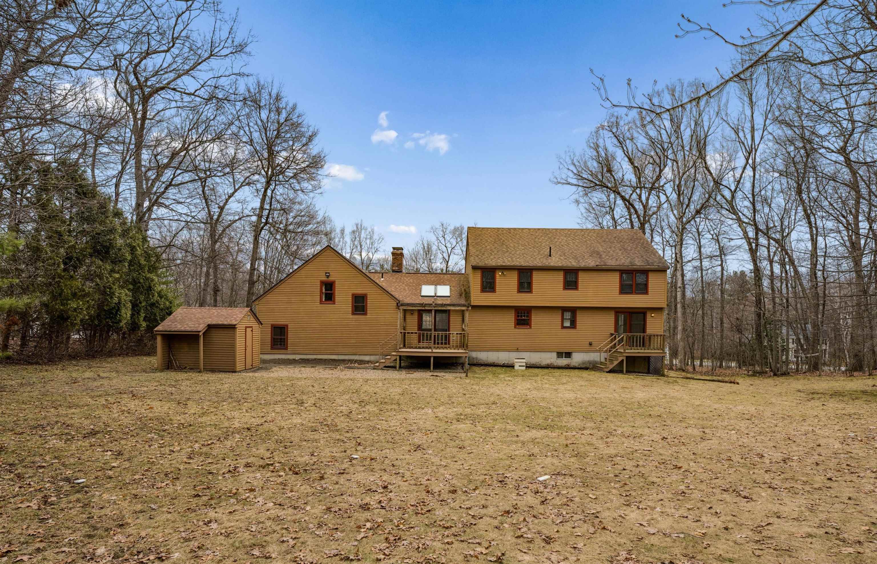 18 Gervaise Dr, Derry, NH 03038