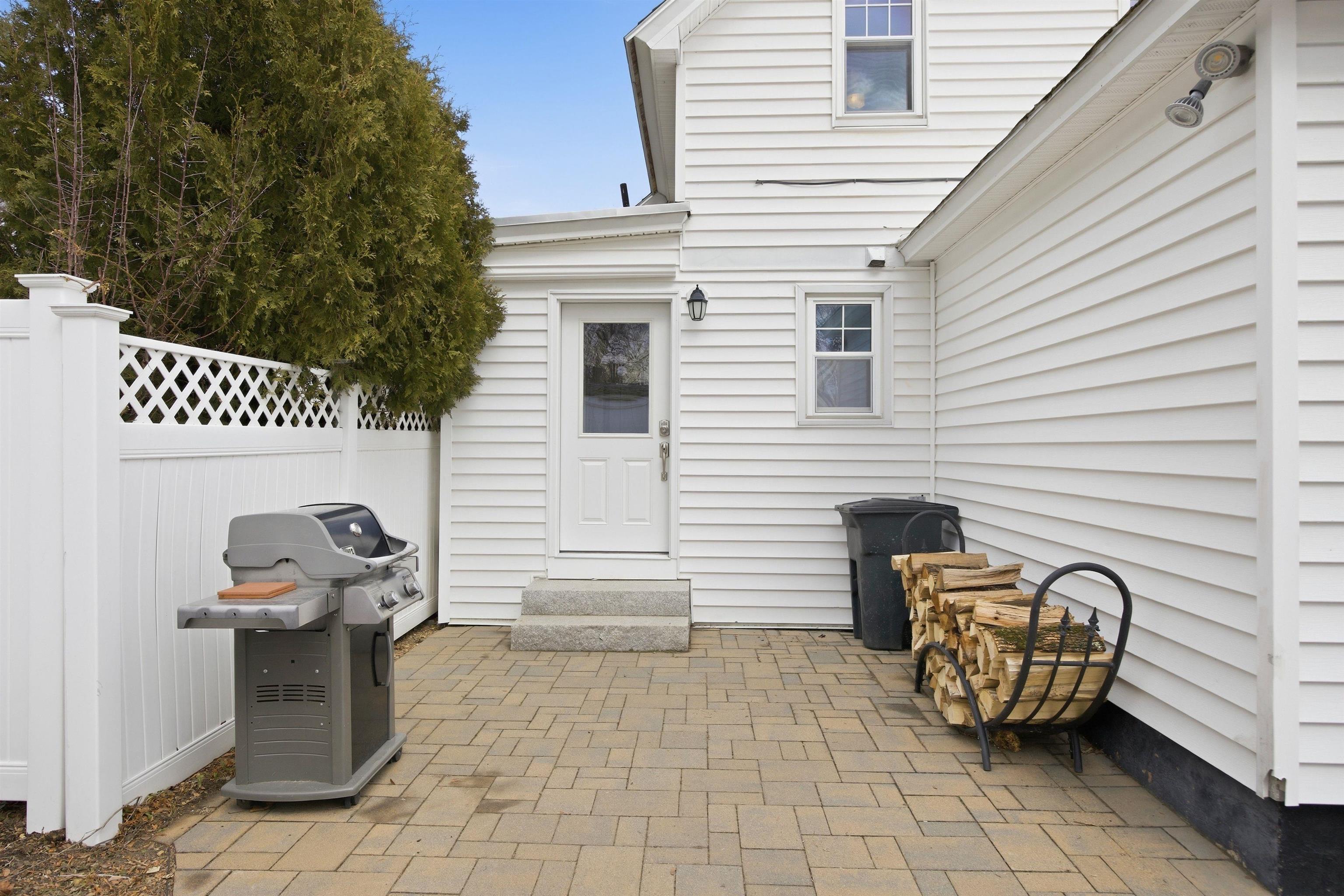 4 K St, Concord, NH 03301