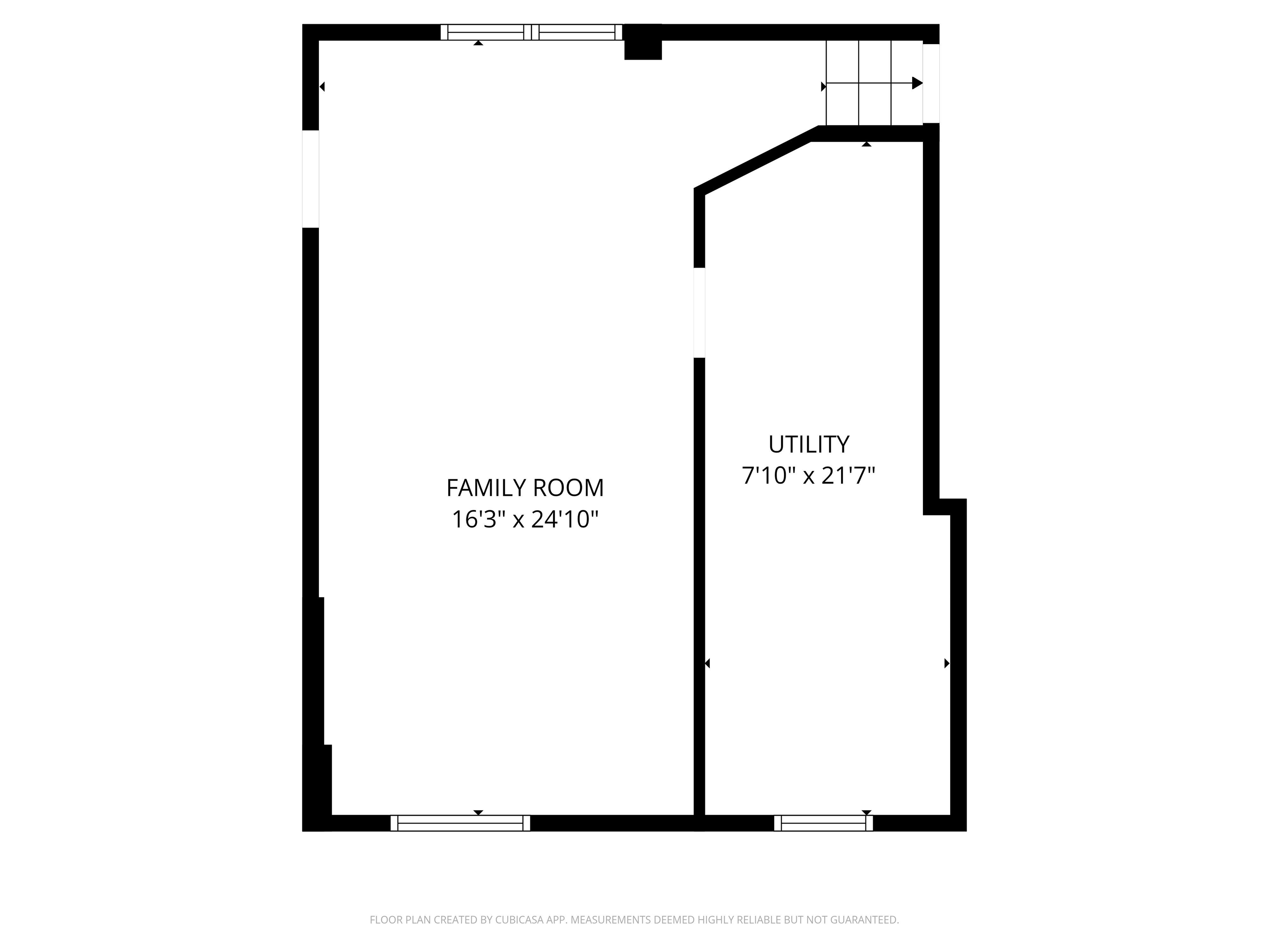 75 Hall Rd, Londonderry, NH 03053