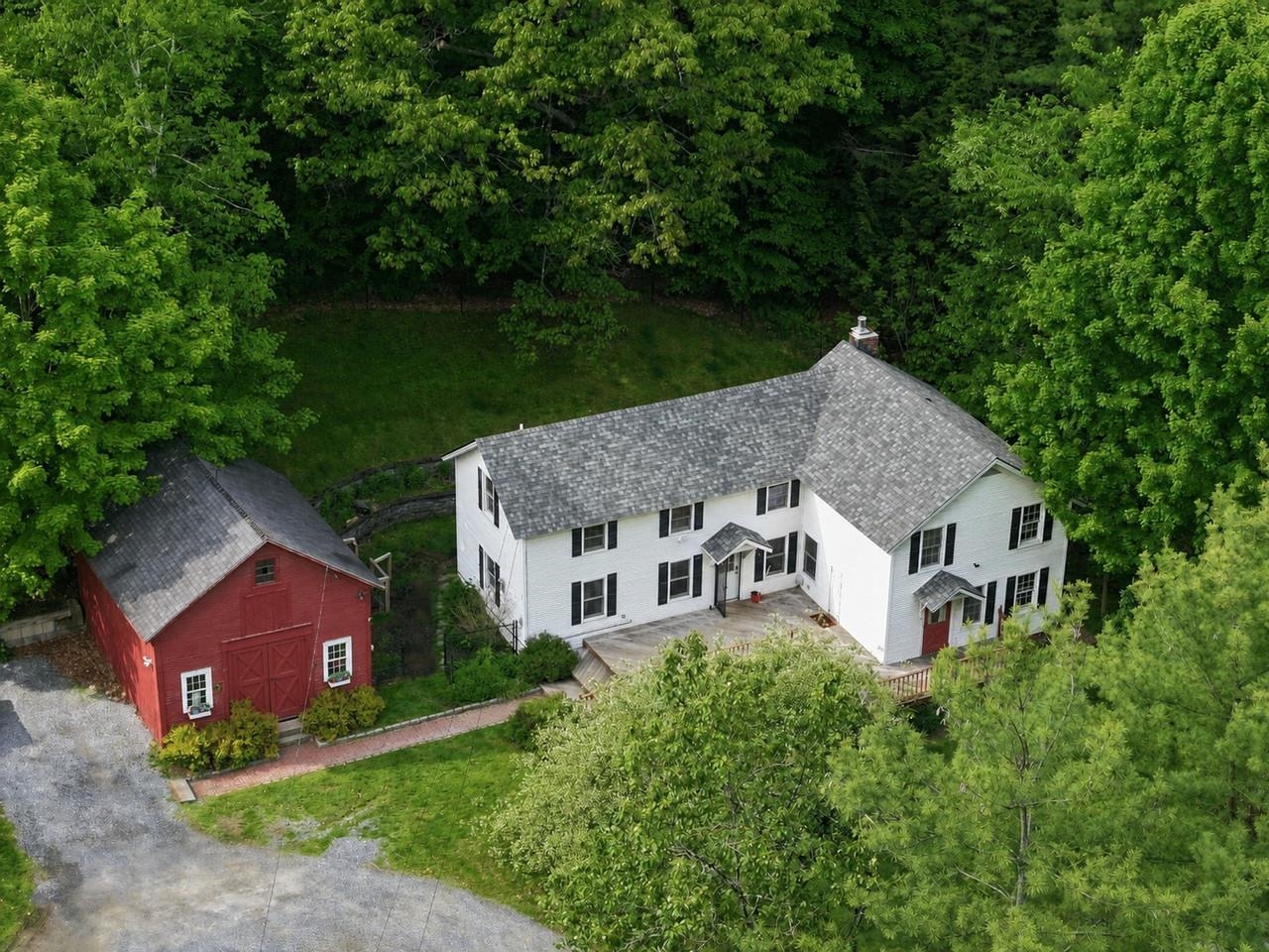 Homes for sale in Williston, VT | 2147 North Williston Rd, Williston, VT 05495 | MLS# 5081324
