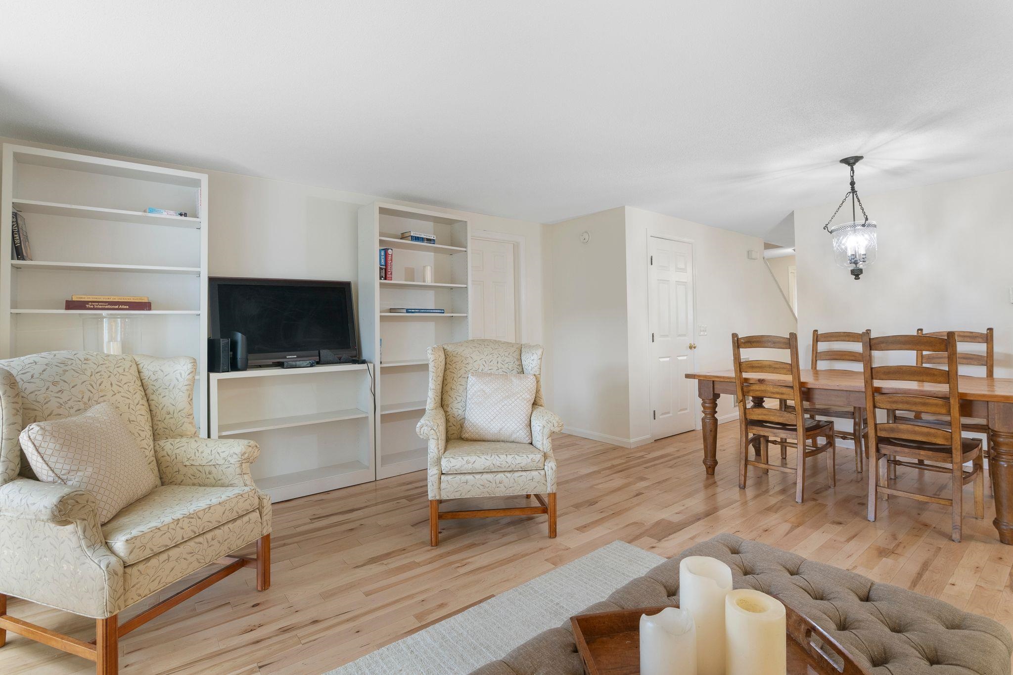 28 B Stonehouse Ln, Keene, NH 03431