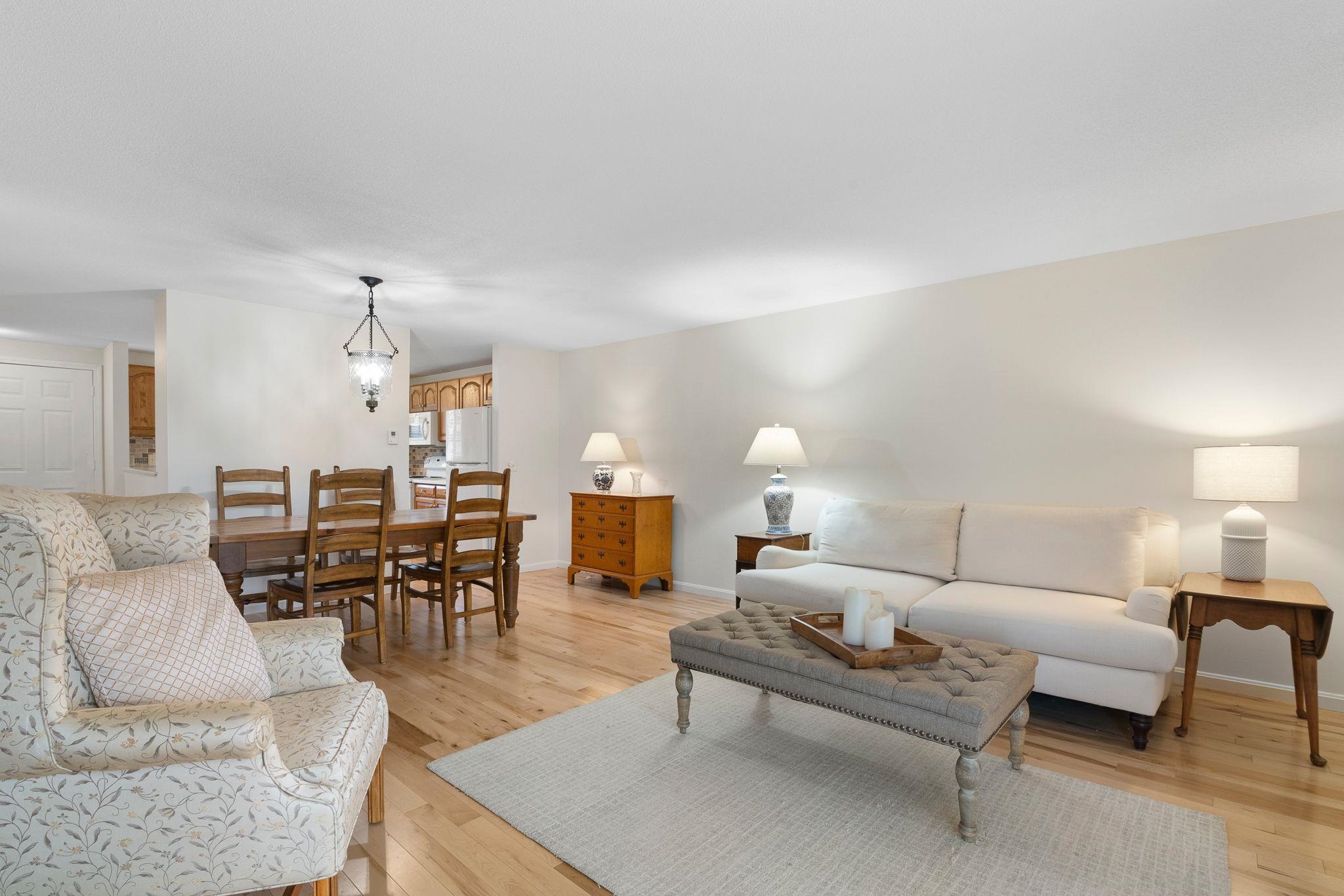 28 B Stonehouse Ln, Keene, NH 03431