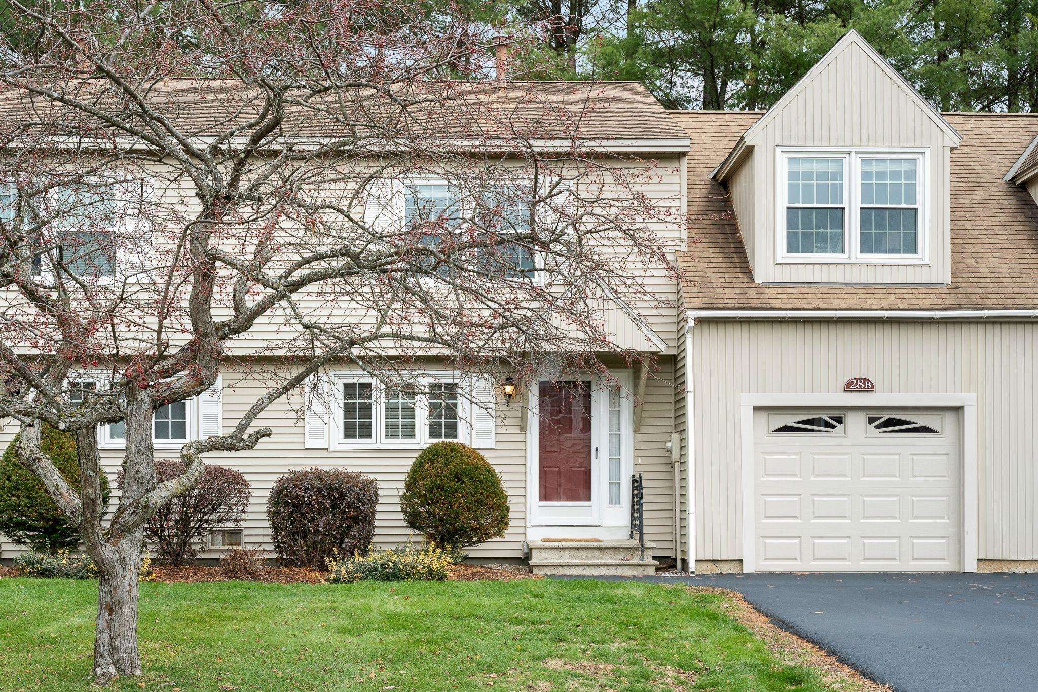 28 B Stonehouse Ln, Keene, NH 03431