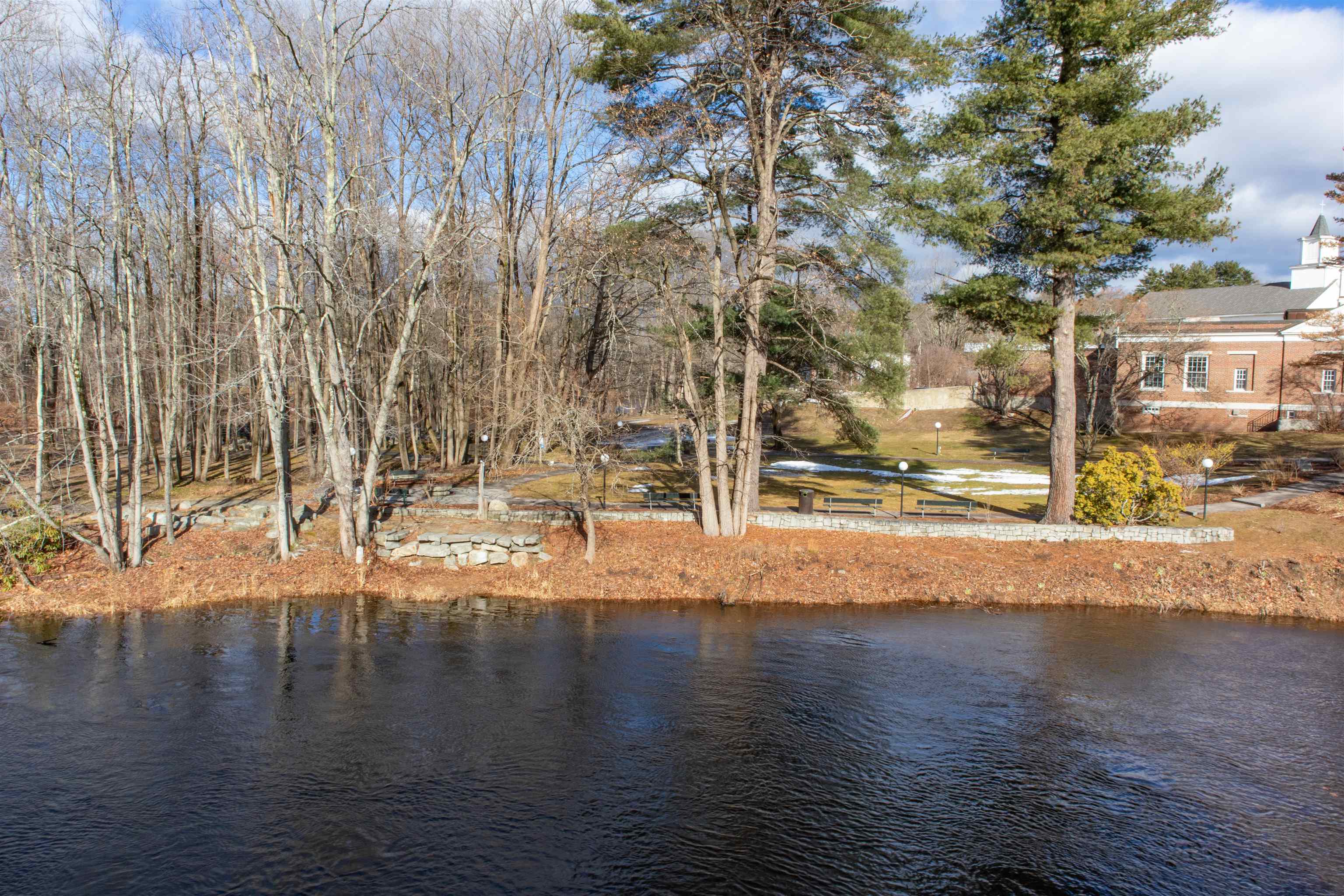 111 Union Sq, Milford, NH 03055