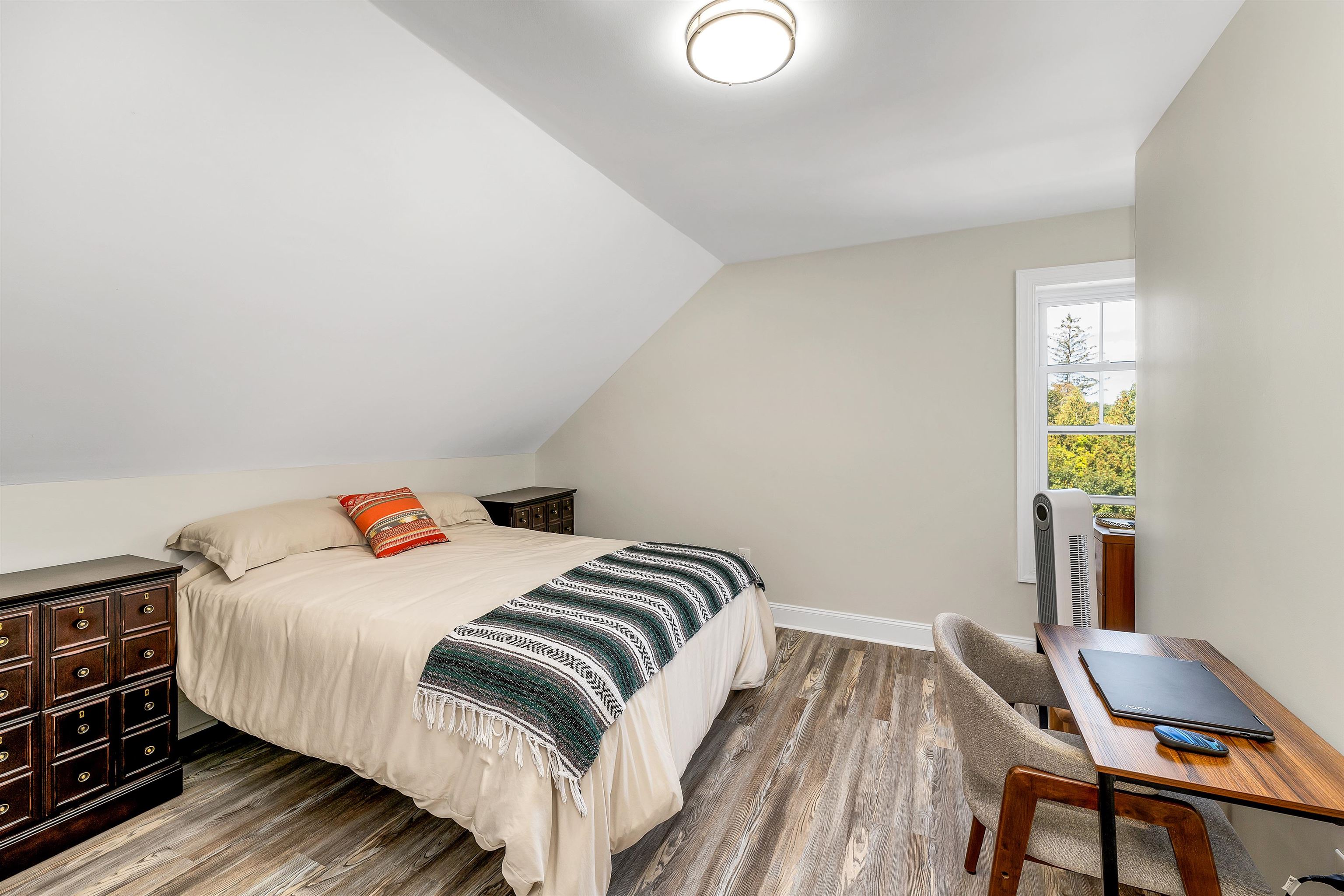 12 Cross St, Concord, NH 03303