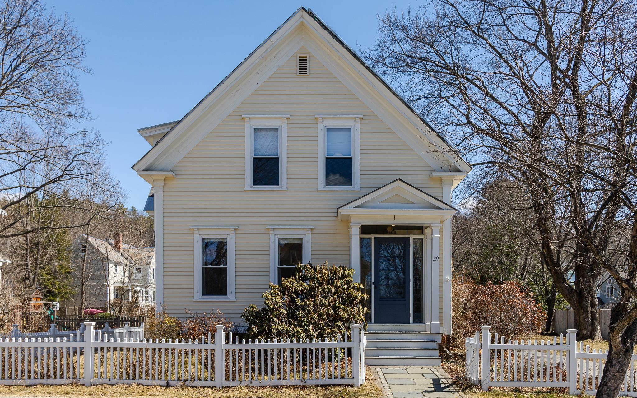 29 Grant St, Keene, NH 03431