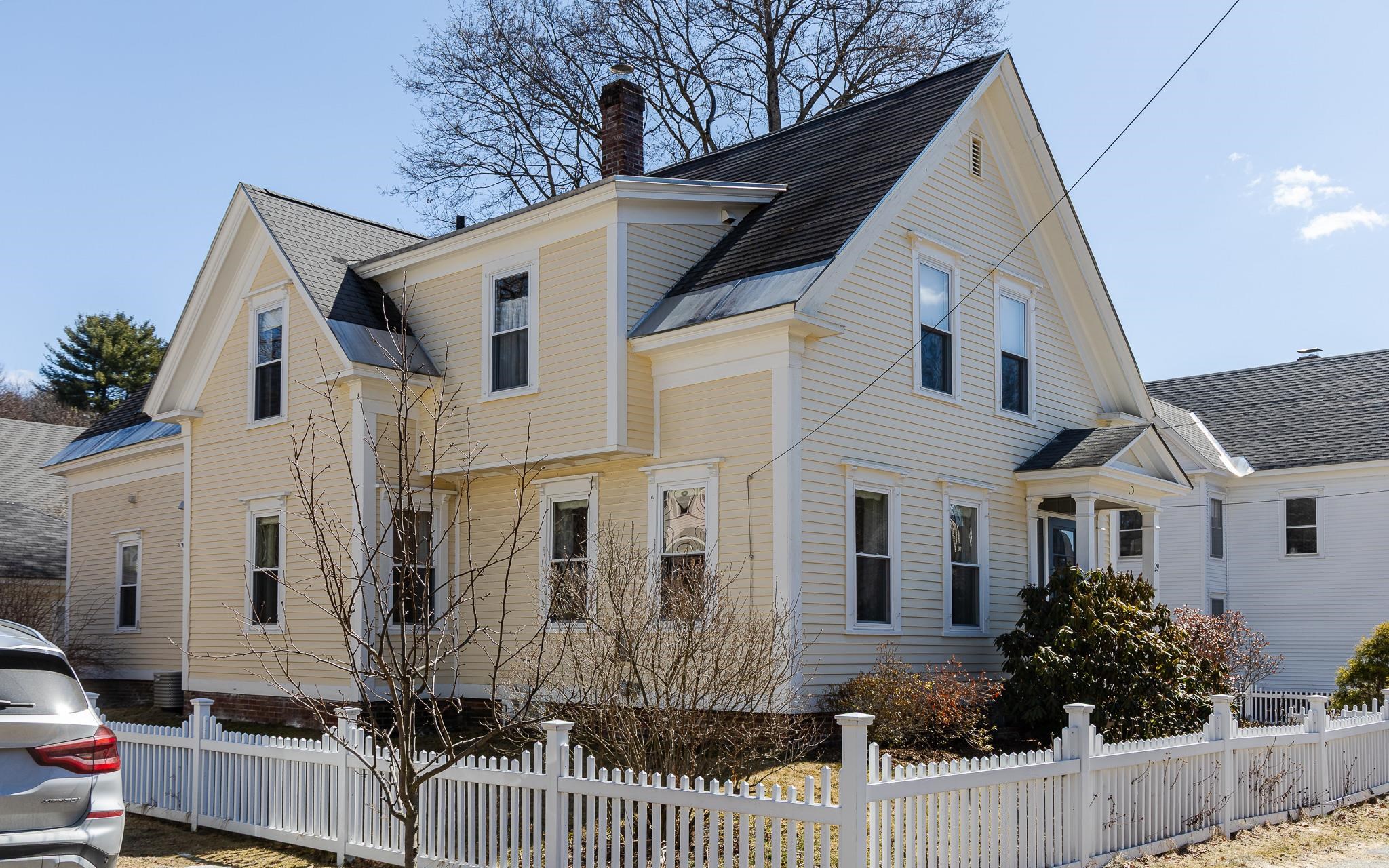 29 Grant St, Keene, NH 03431