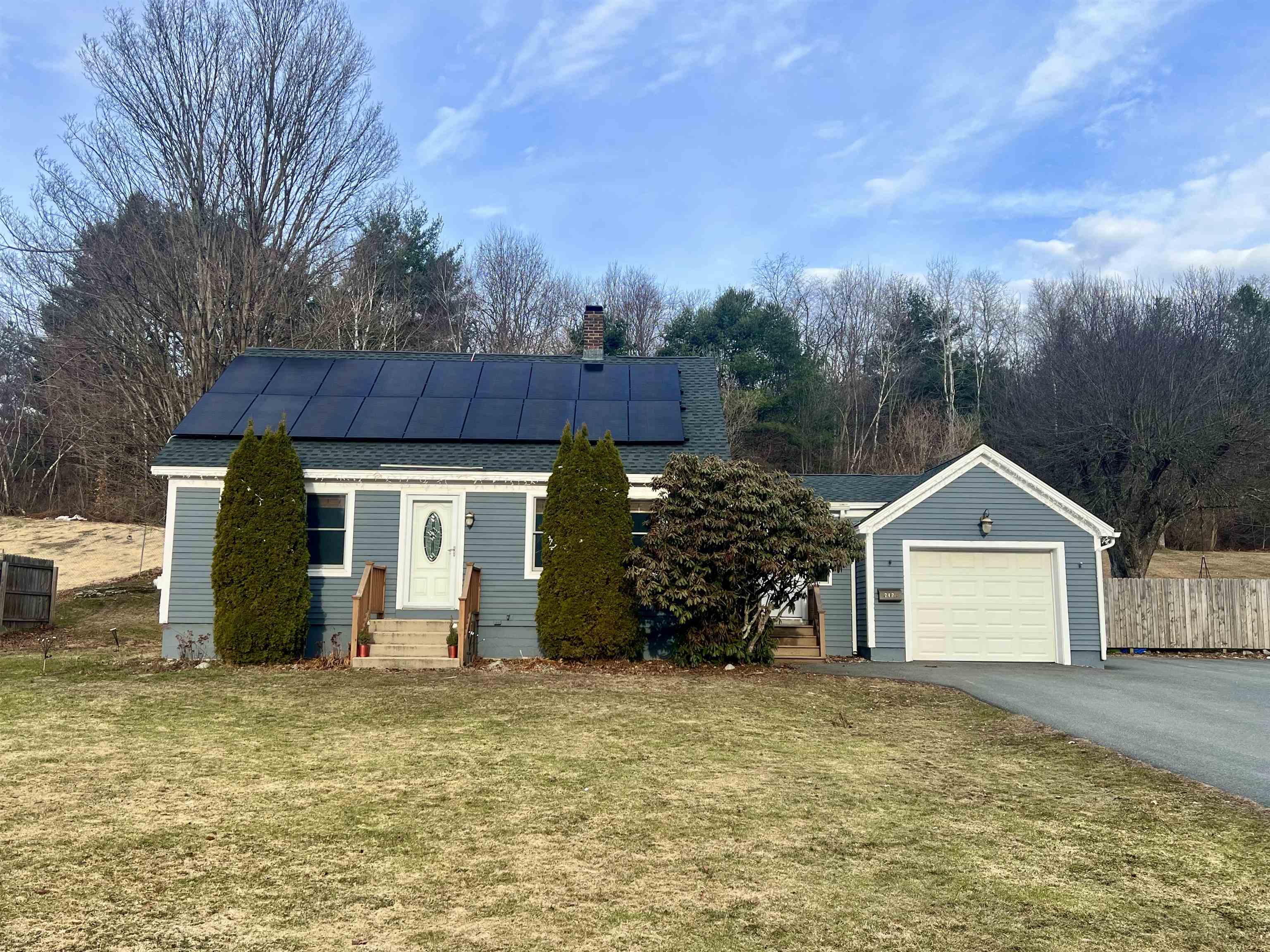 242 Elm St, Claremont, NH 03743