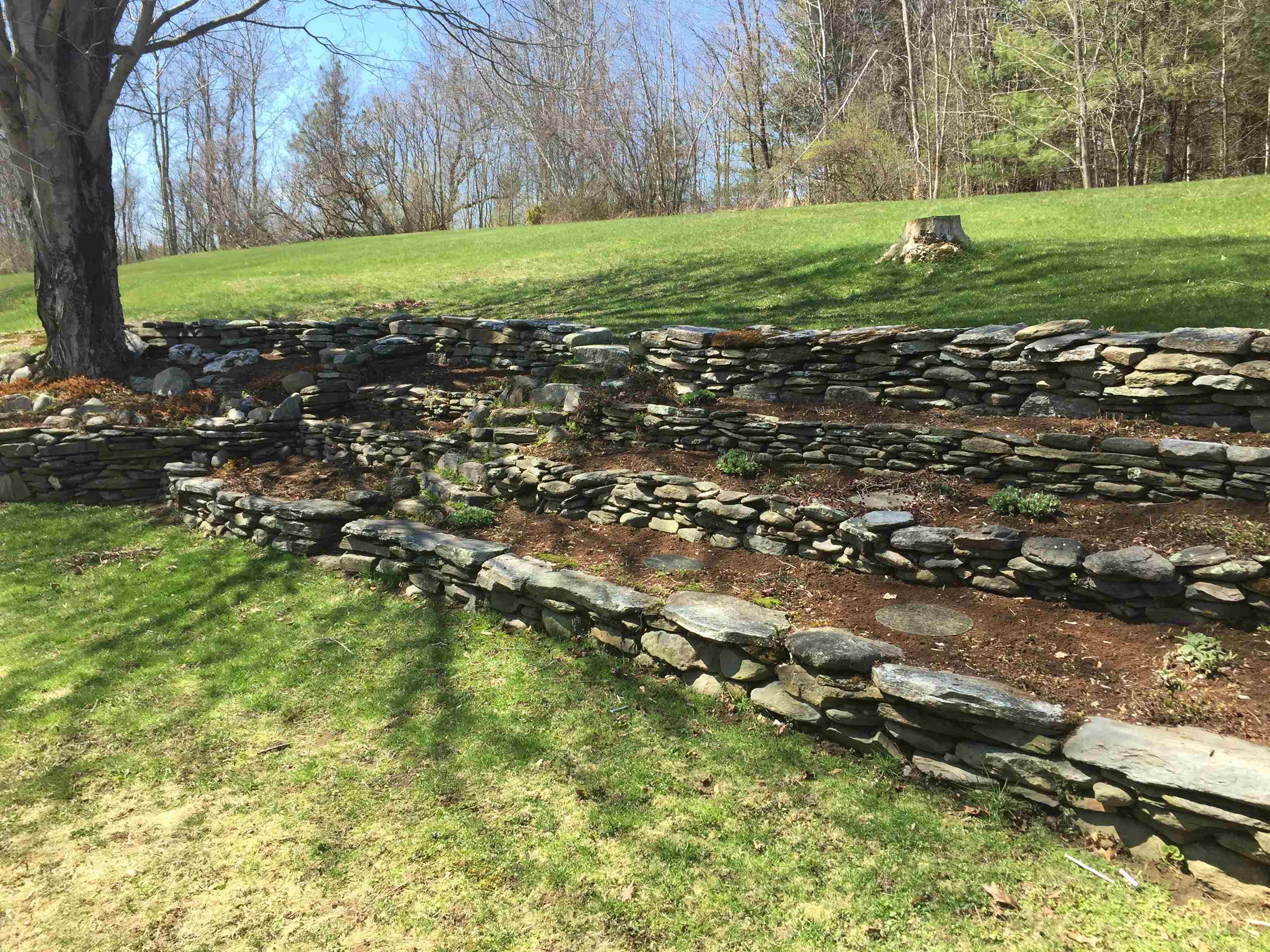 242 Elm St, Claremont, NH 03743