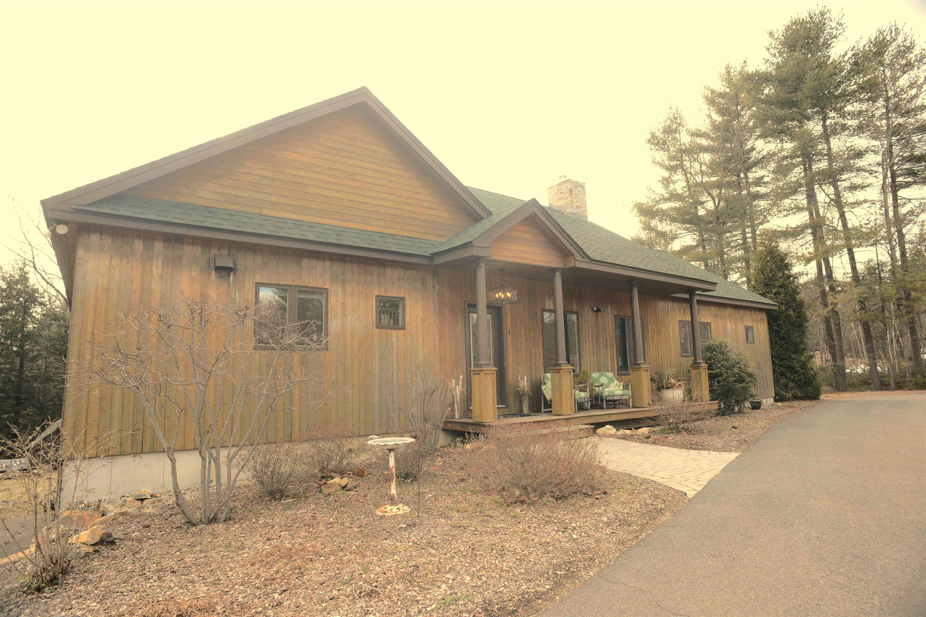 4 Turkey Rd, Deerfield, NH 03037