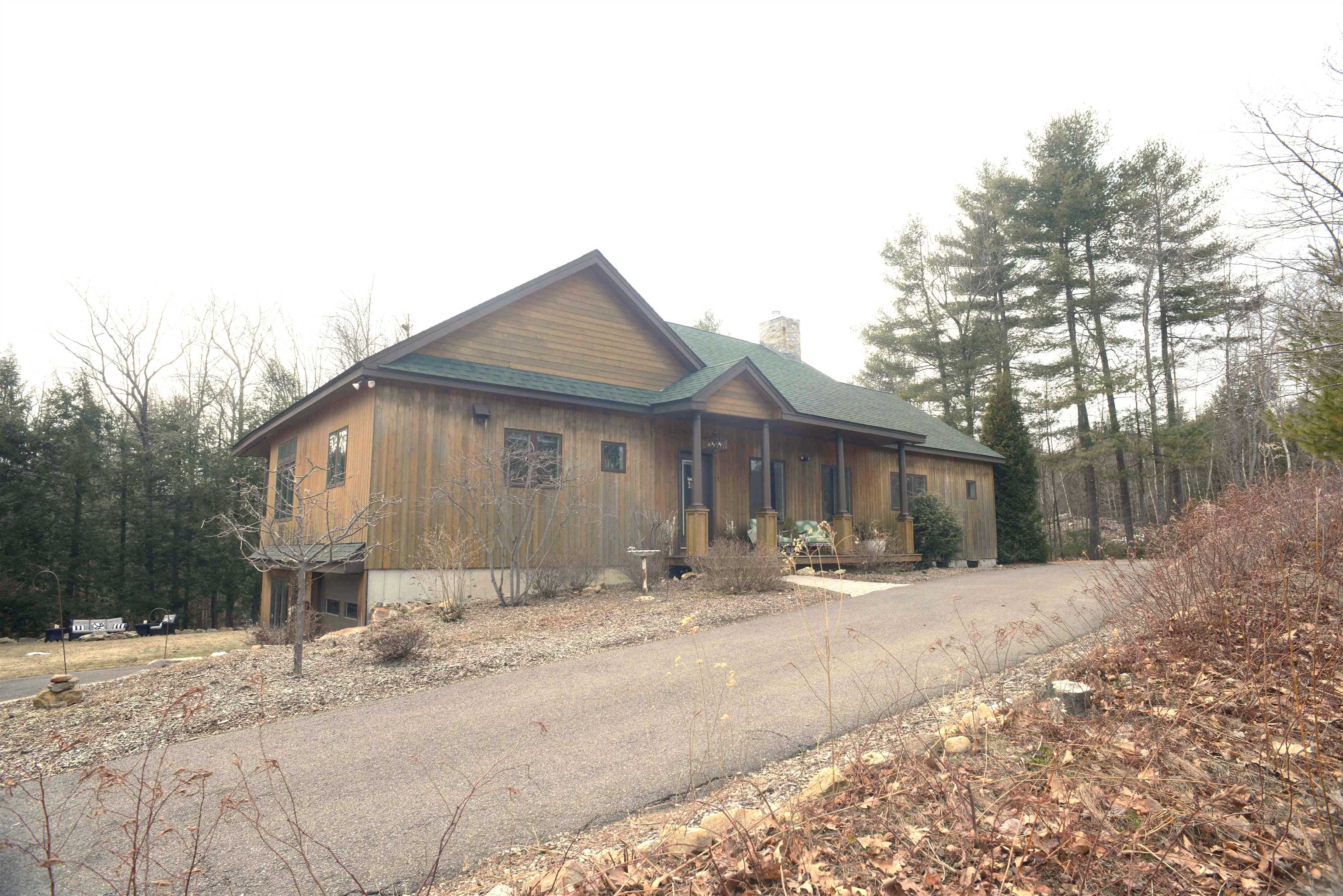 4 Turkey Rd, Deerfield, NH 03037