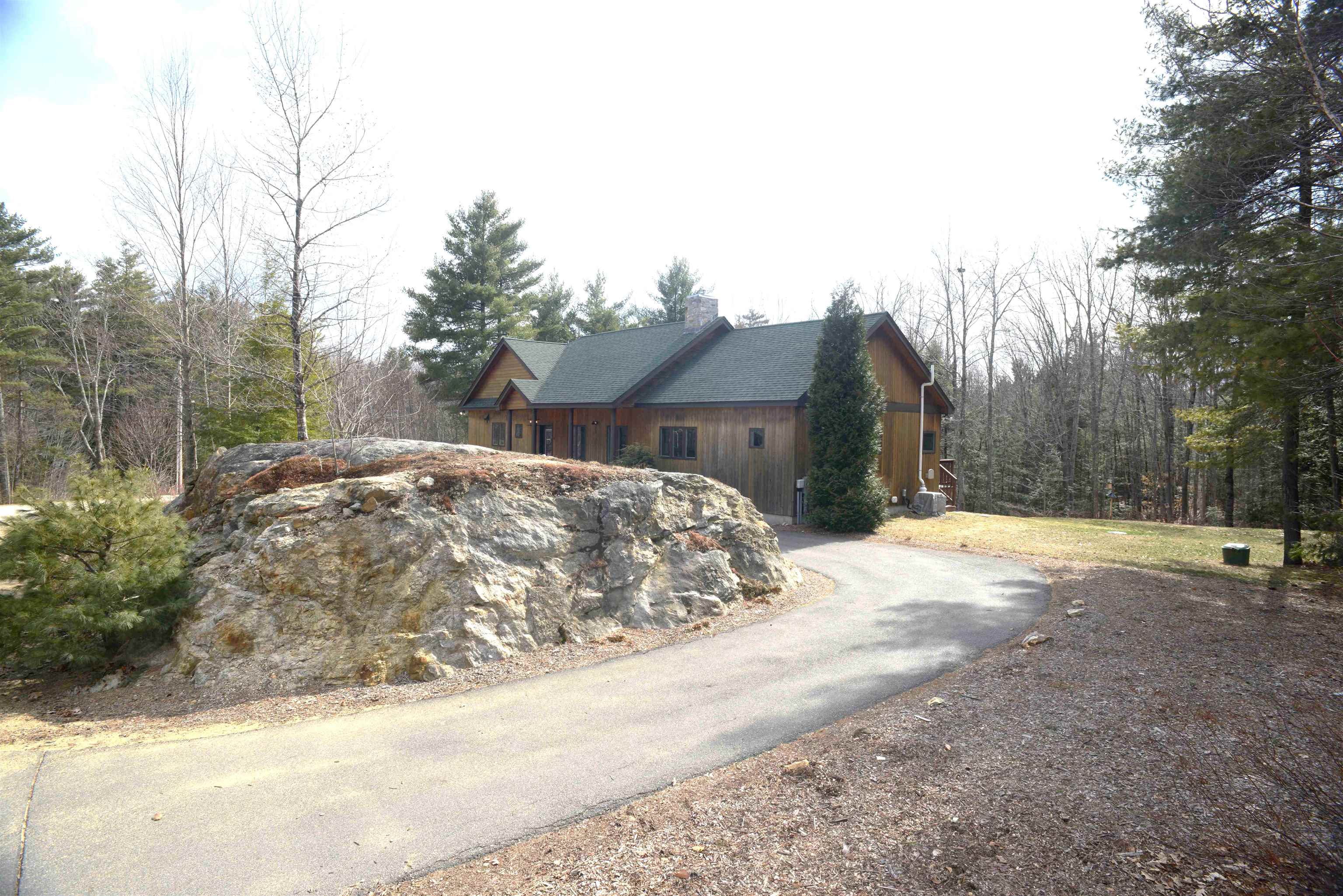 4 Turkey Rd, Deerfield, NH 03037