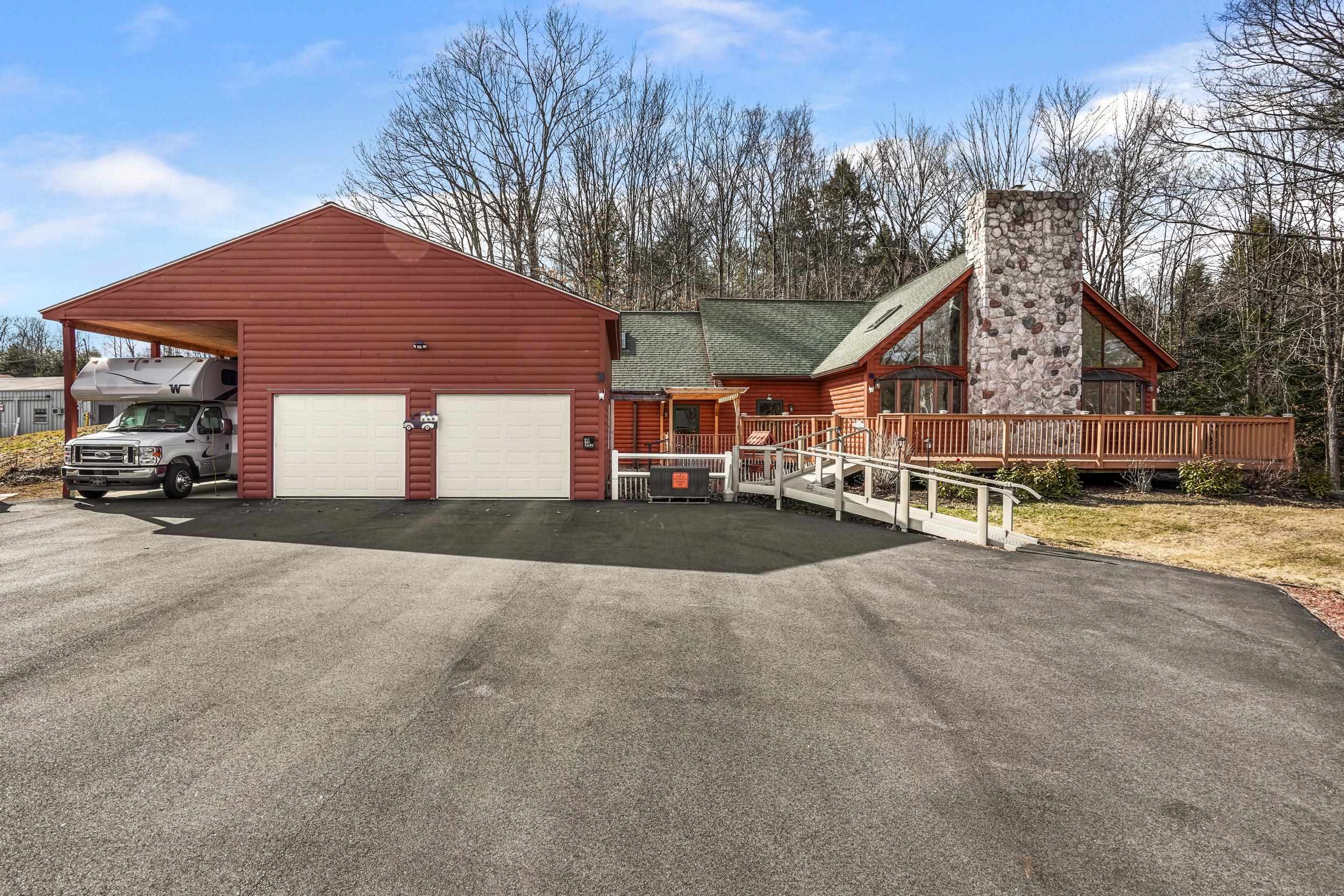 282 Henniker St, Hillsborough, NH 03244