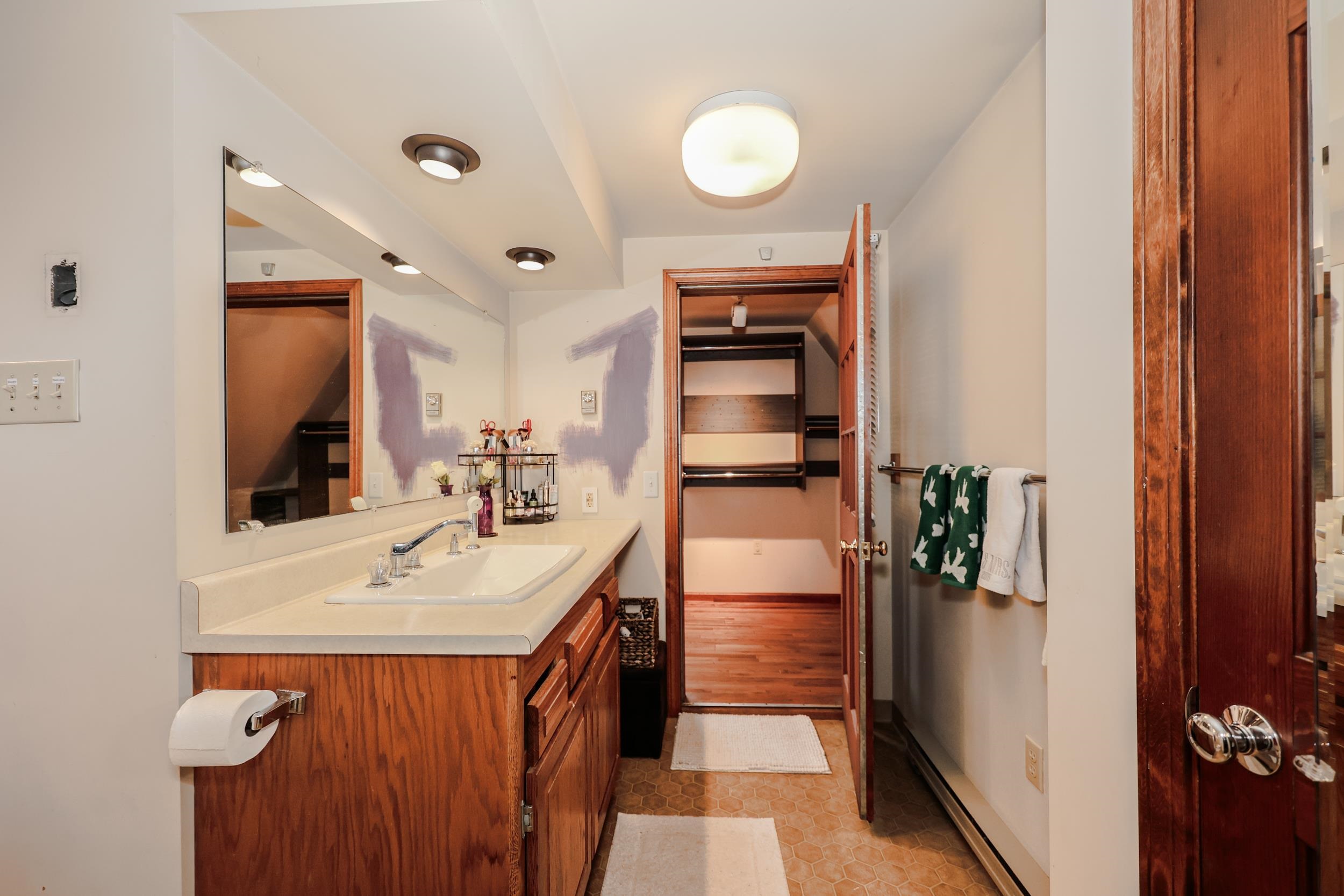 10 Martha Dr, Derry, NH 03038