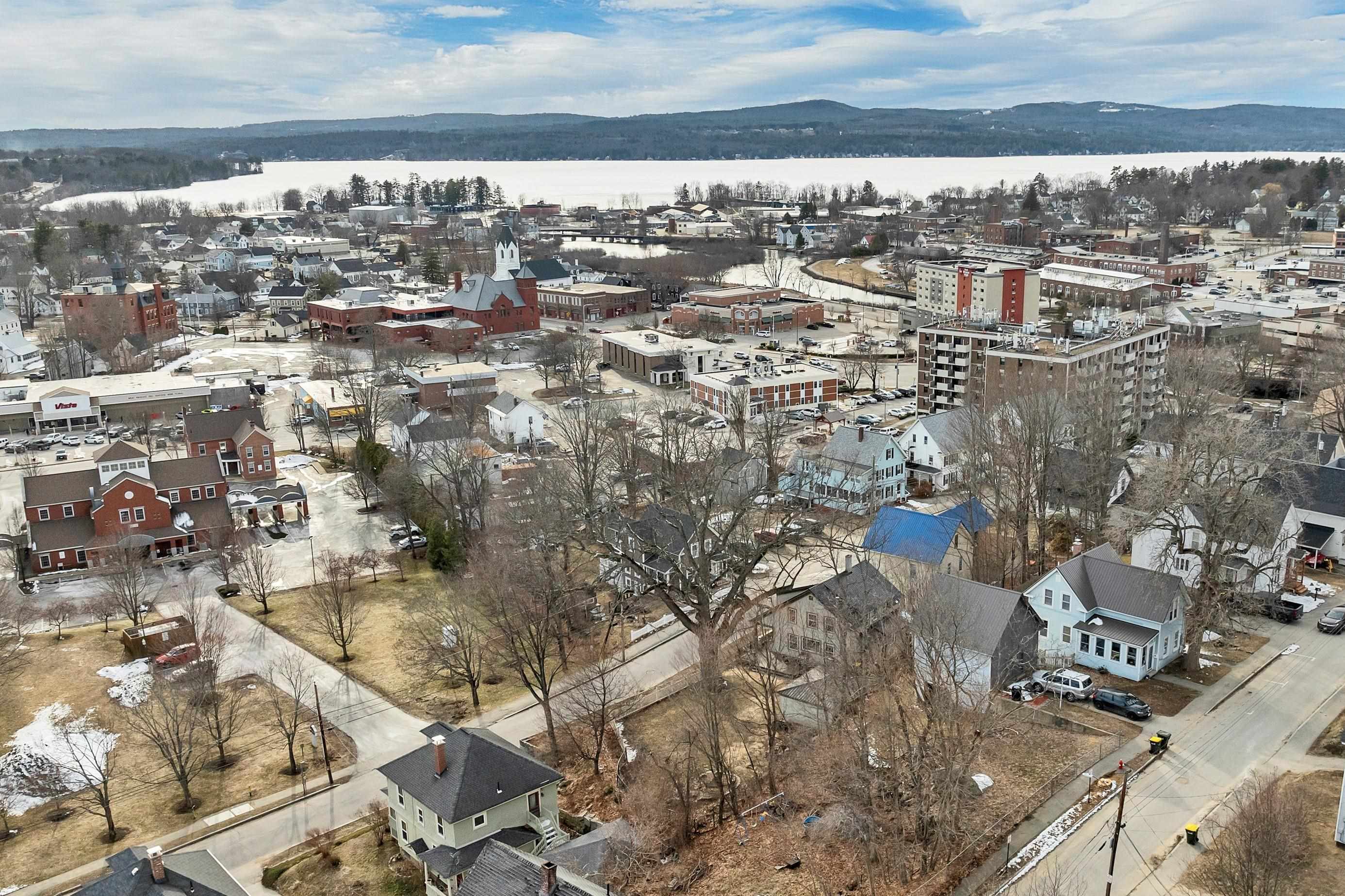 48 Baldwin St, Laconia, NH 03246